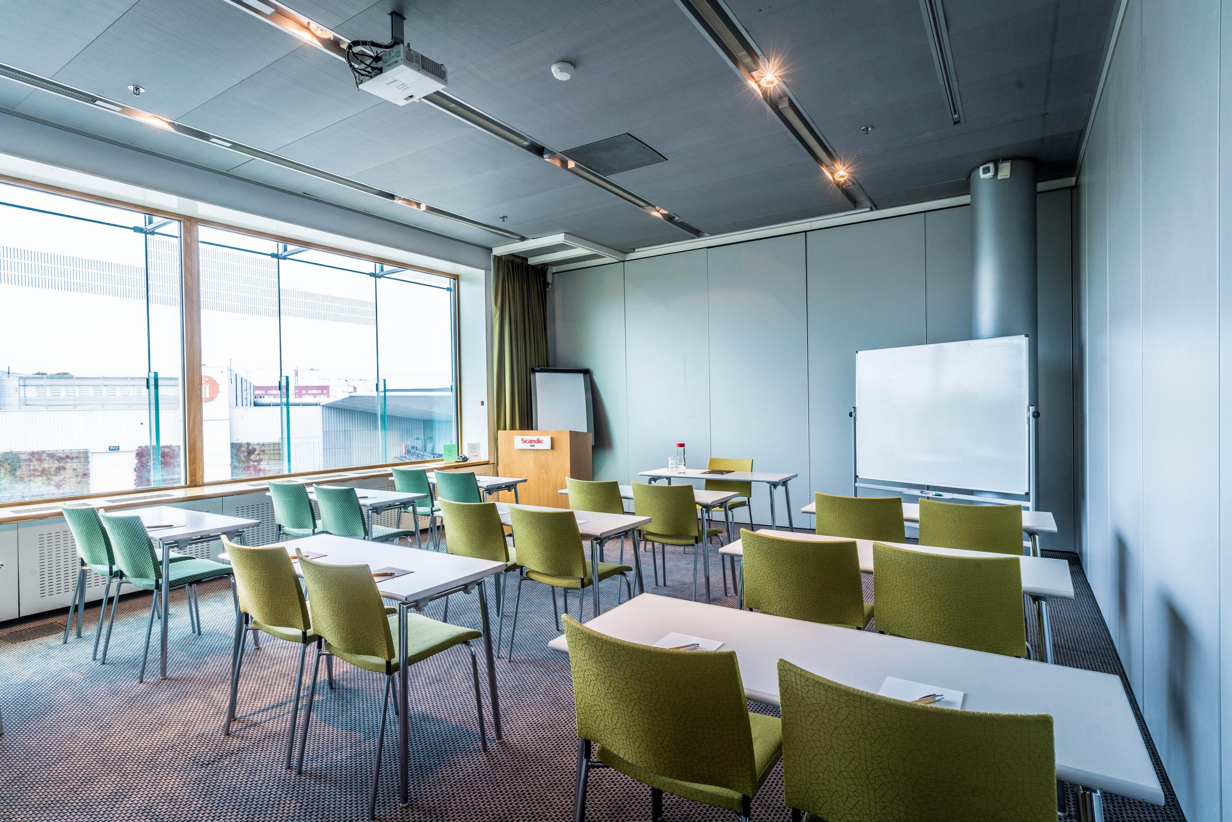 Meeting room 