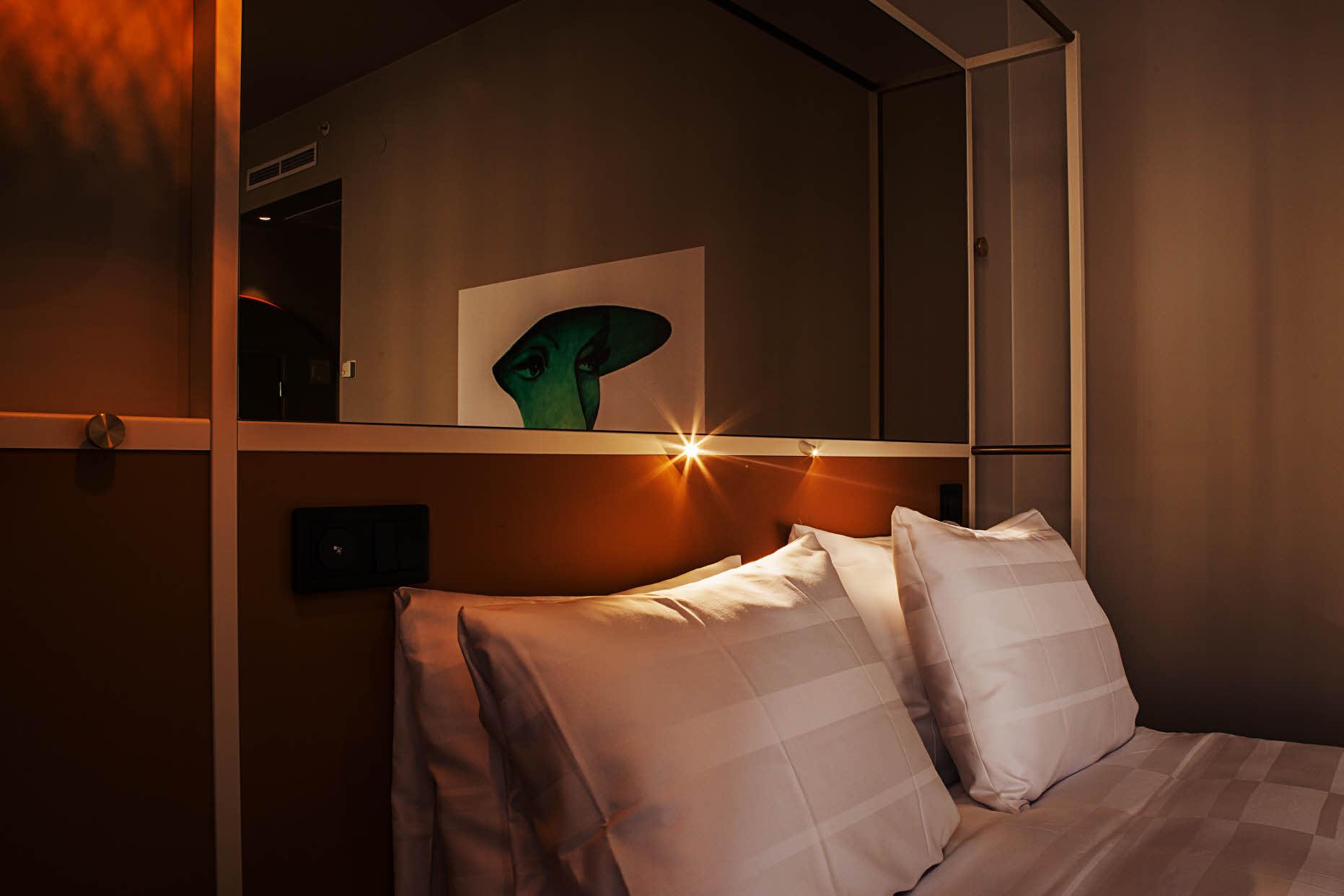 Room Cabin