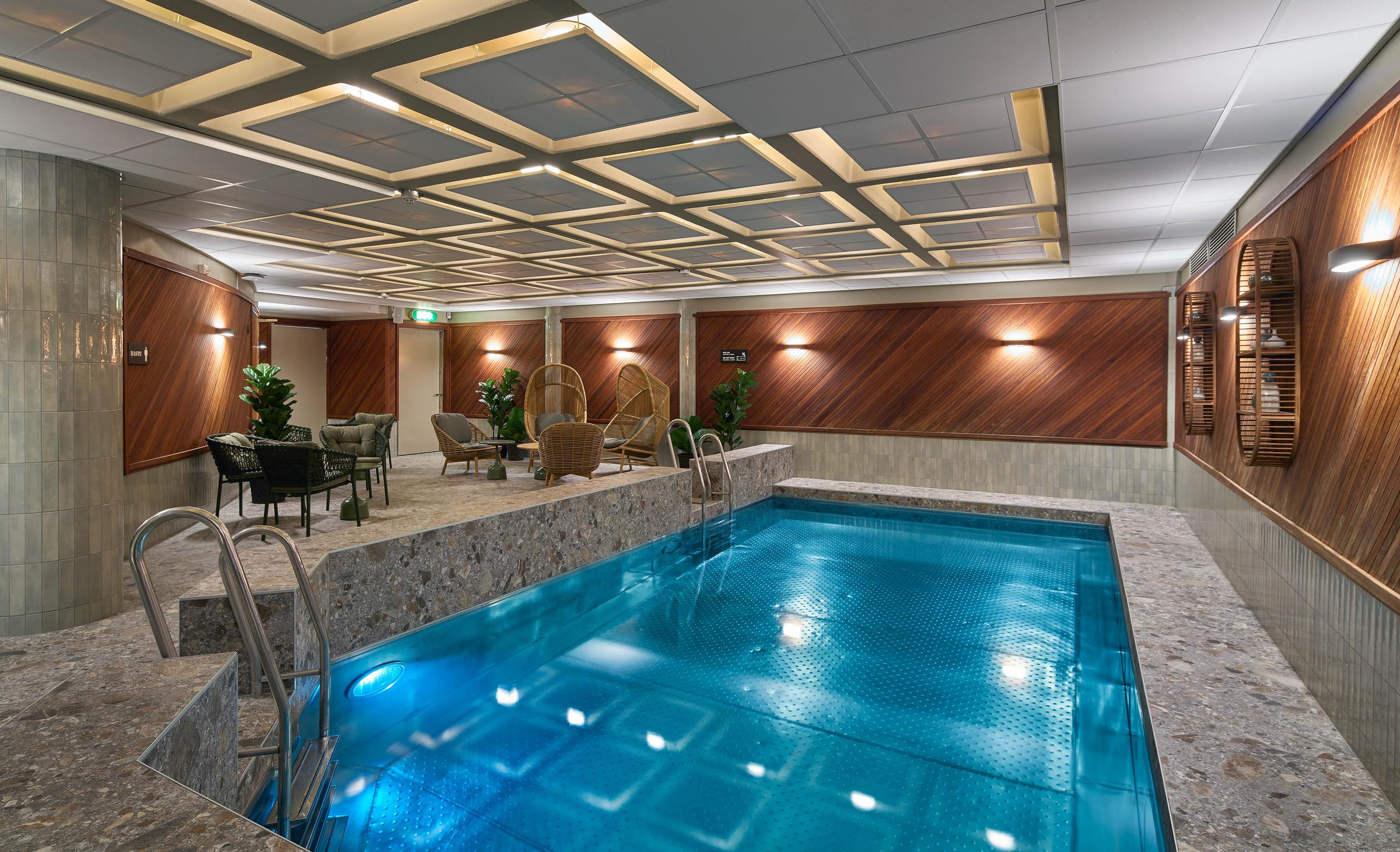 pool at scandic skellefteå