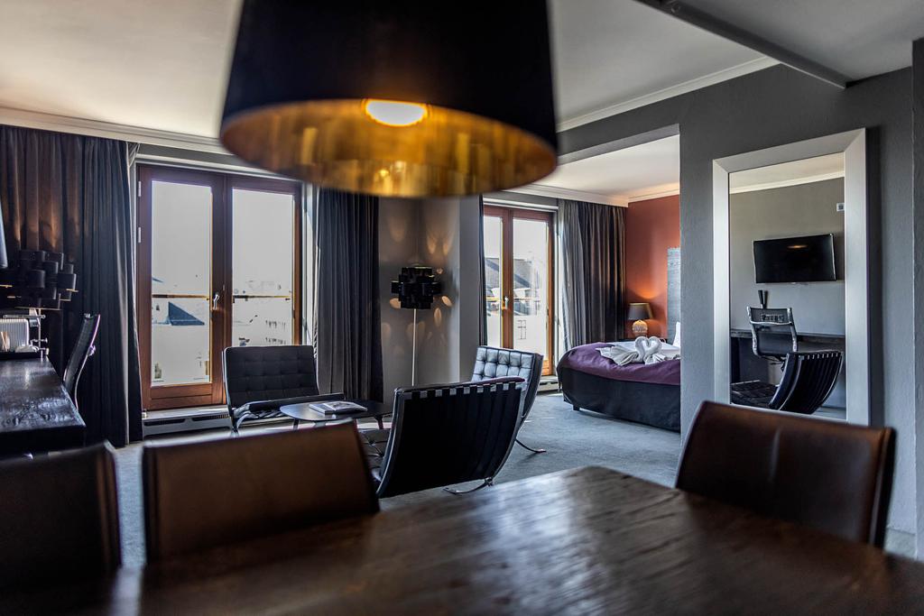 junior suite at scandic front copenhagen