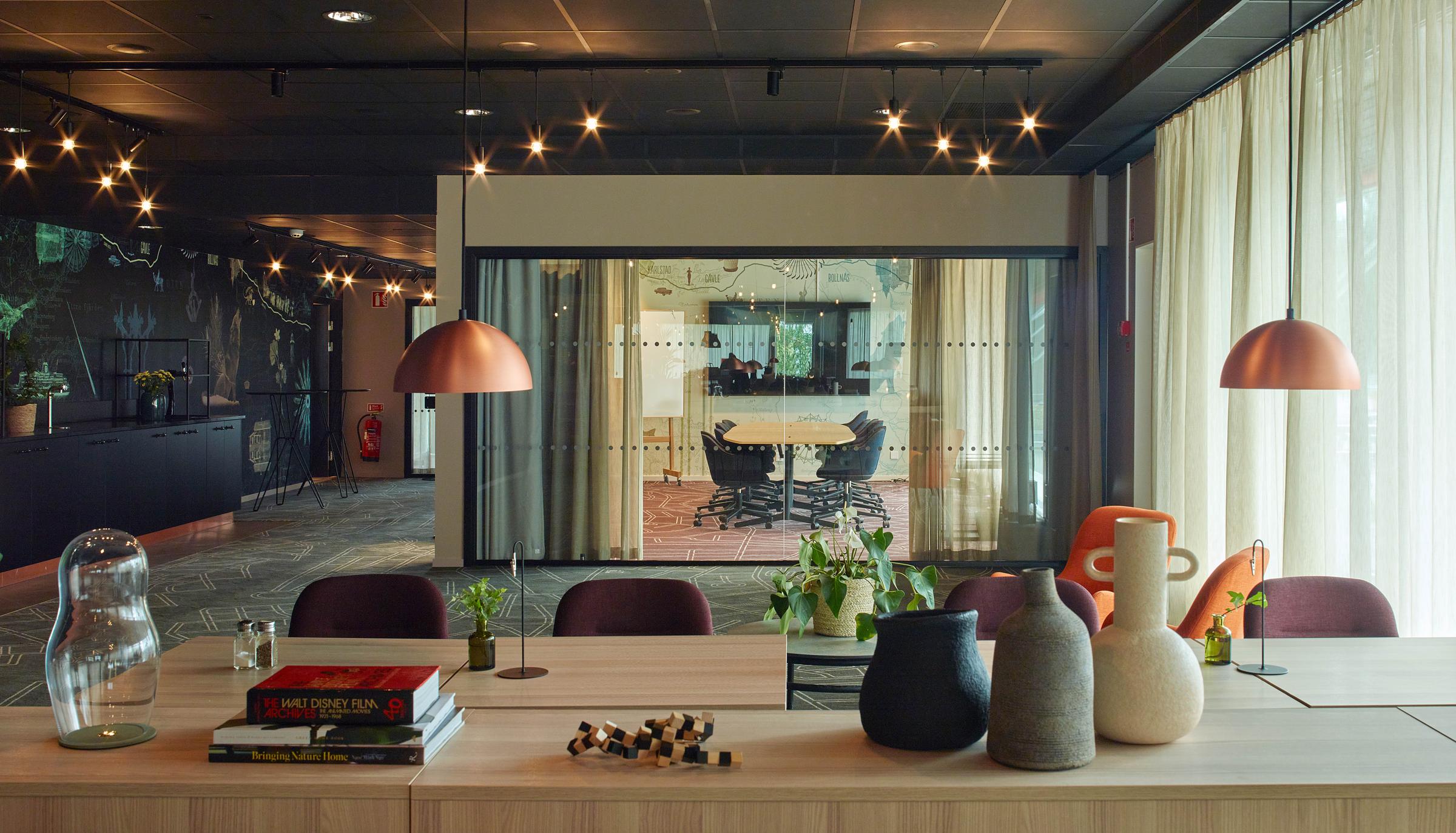 Meeting room and meeting lounge at Scandic Luleå