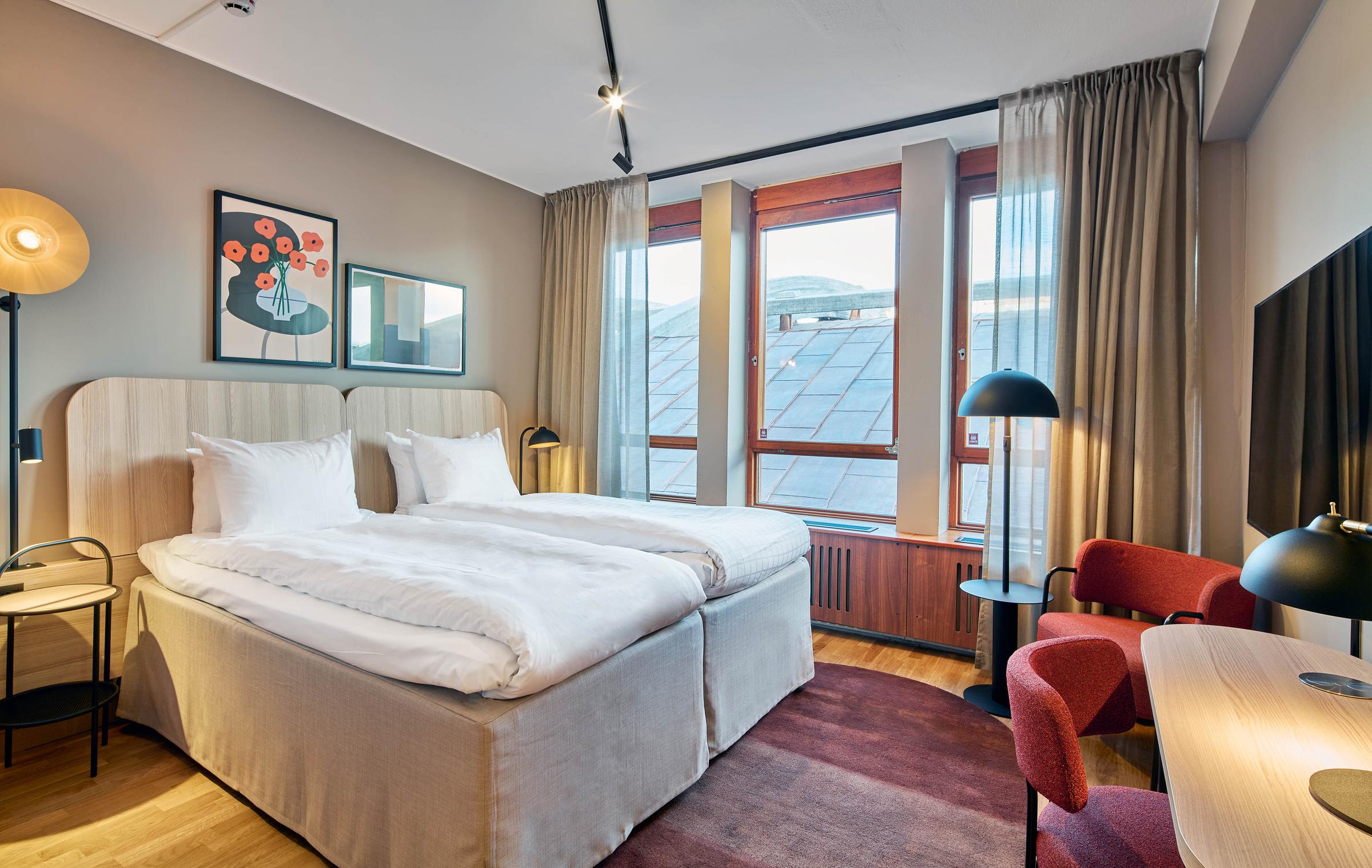 standard room at scandic wallin in stockholm