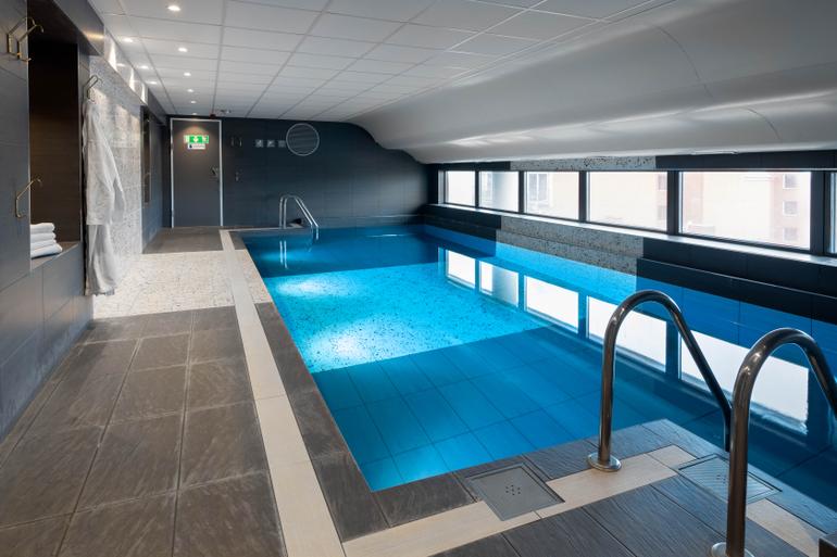 pool at scandic Europa