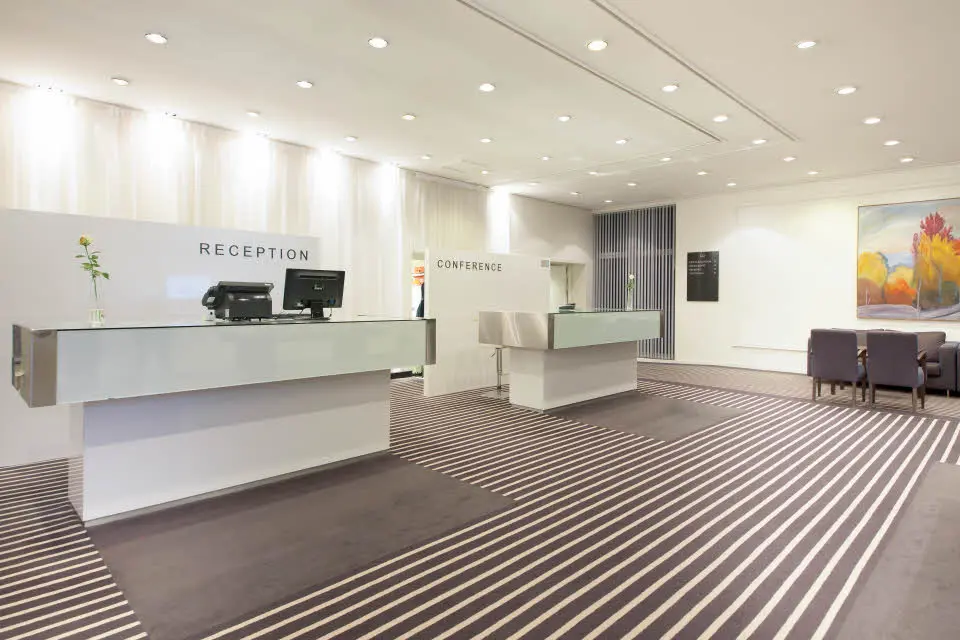 M&E_desk_Scandic_Sandefjord