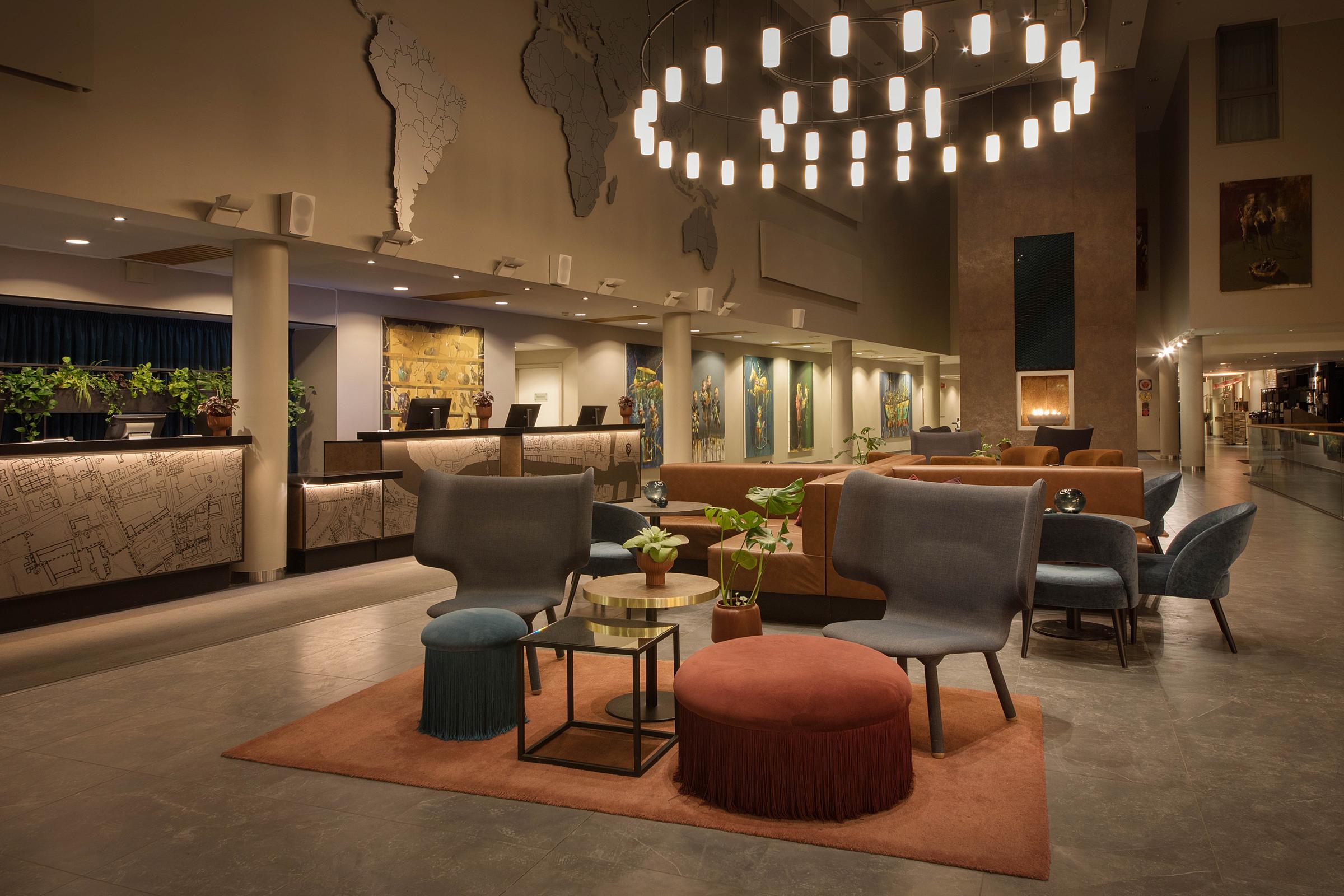 Lobby overview at hotel Scandic Nidelven