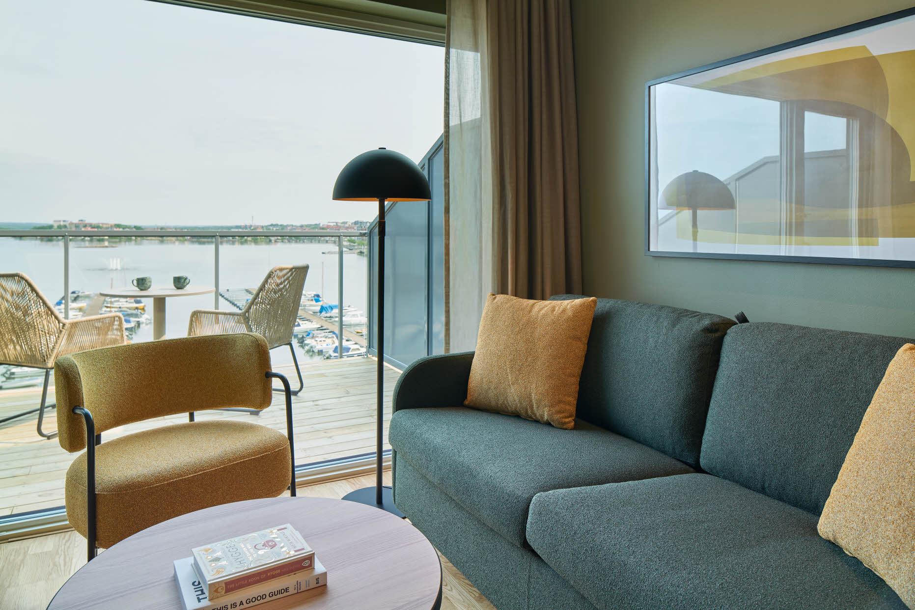 sitting area in junior suite at scandic karlskrona 