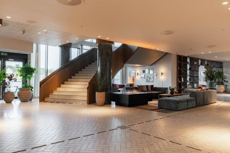 Lobby trappor hotell Scandic Havet Bodö
