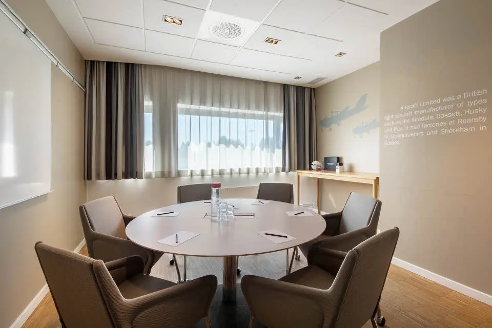 Meeting room 