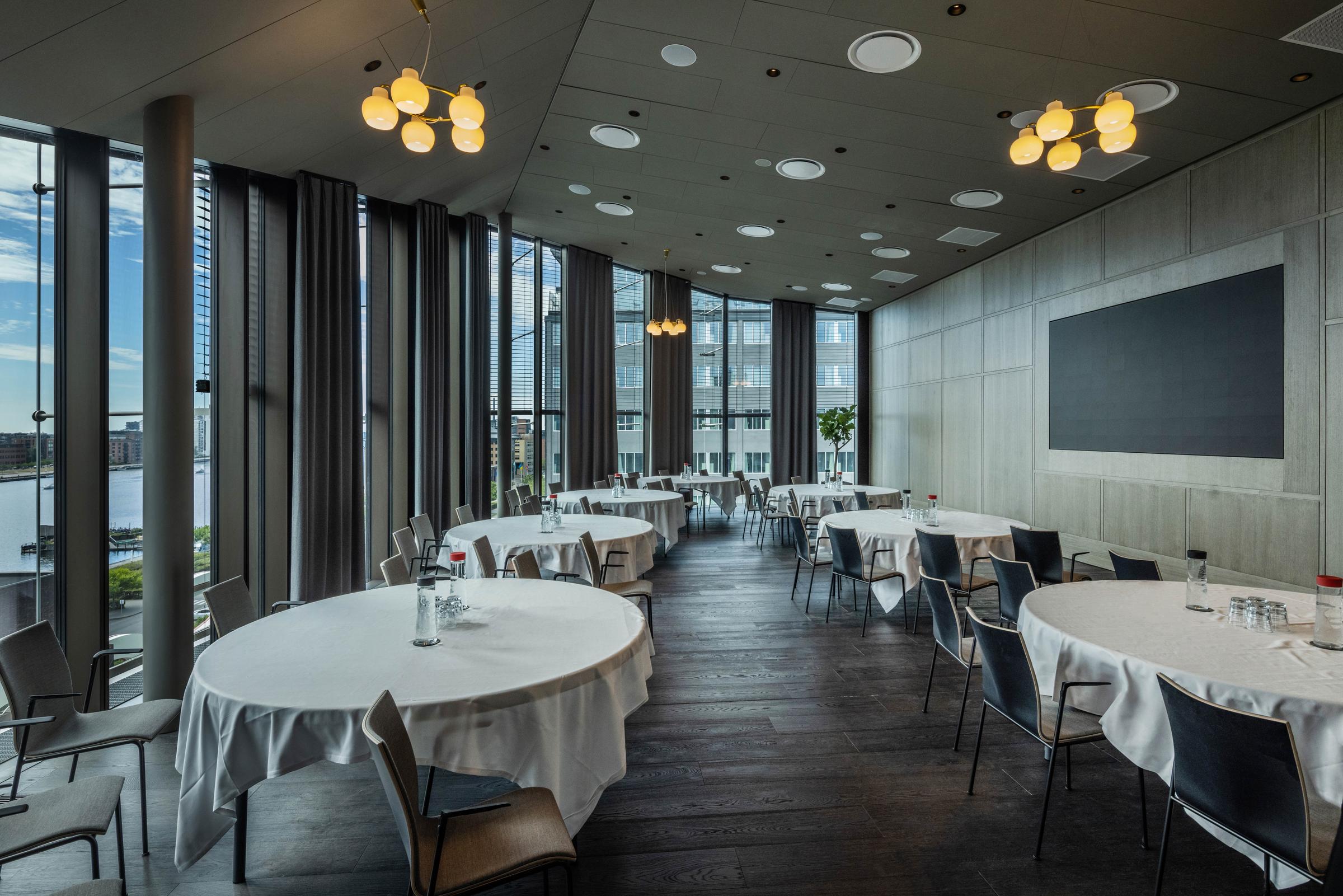 meeting room cabaret at scandic spectrum in copenhagen