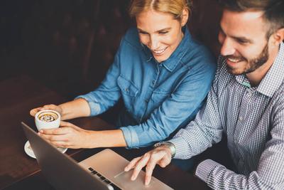 couple working