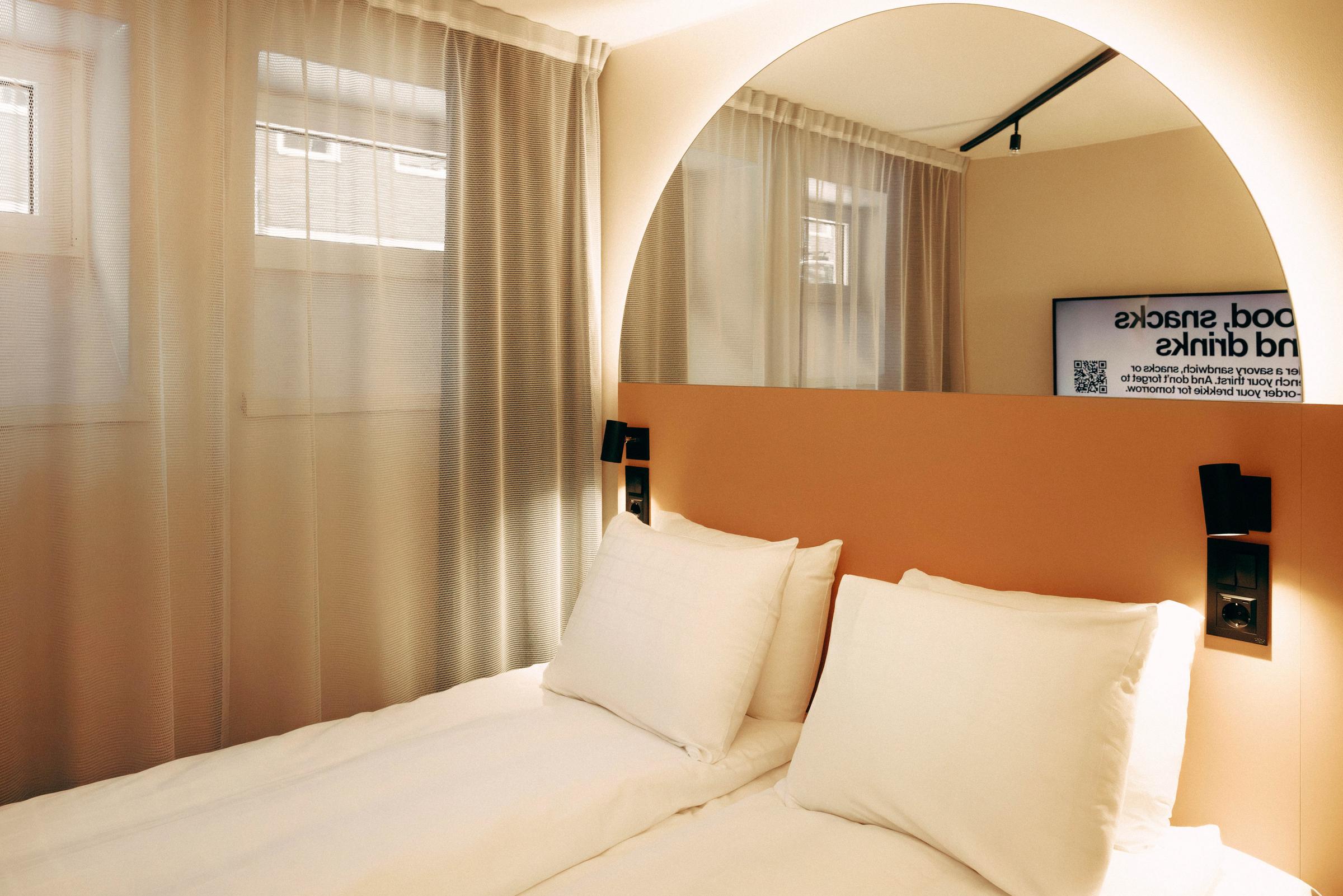 standard room small window at scandic go, vastra norrlandsgatan 13 in umea