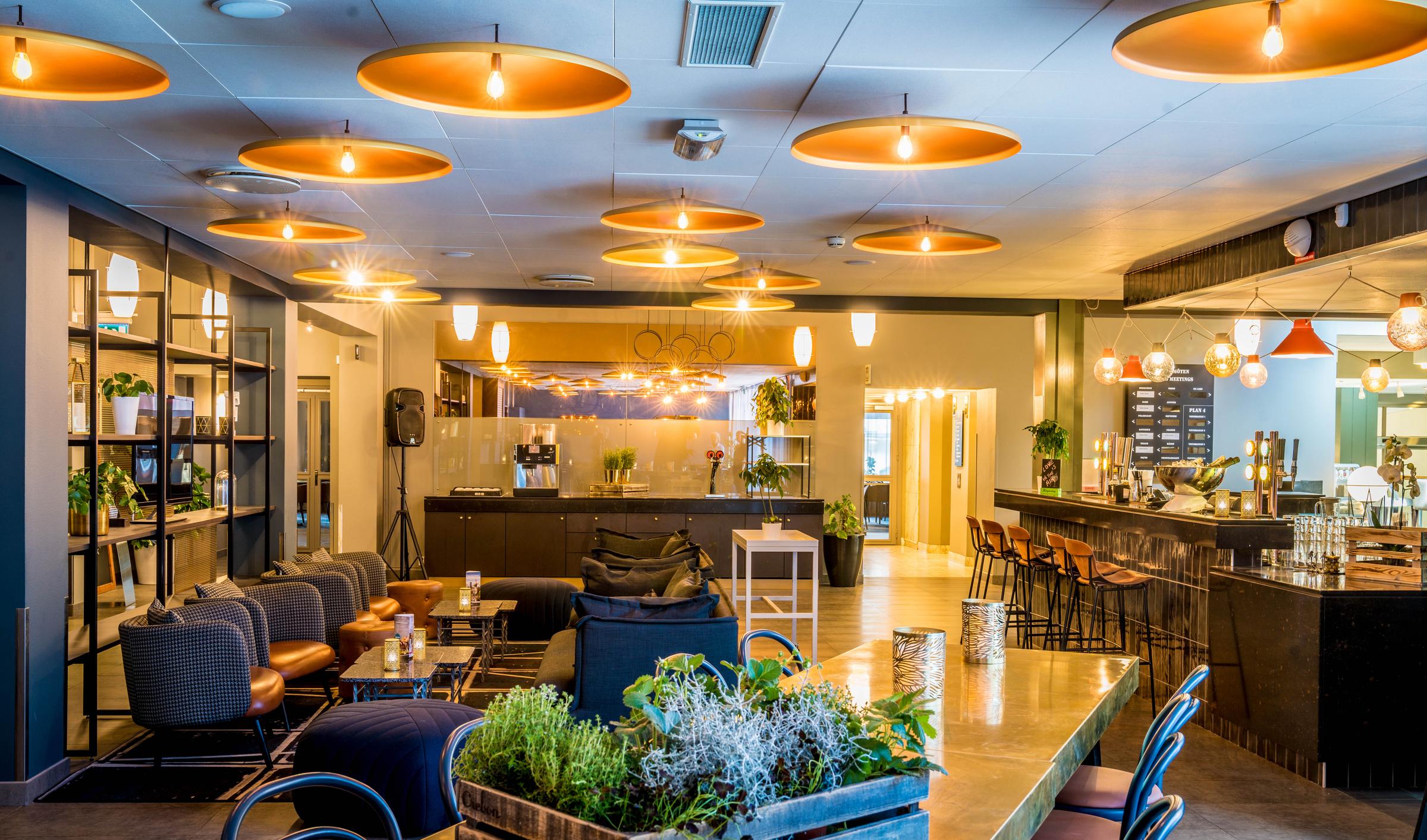 Lobby and bar Scandic Frimurarehotellet