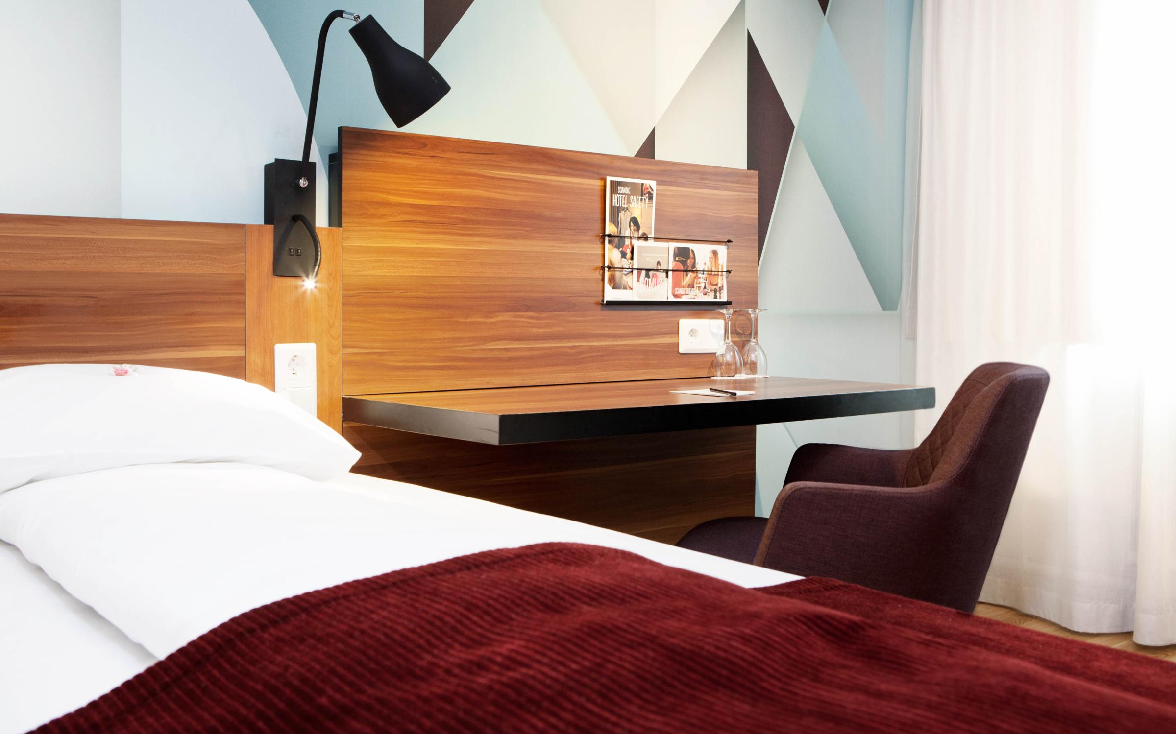 Economy Room