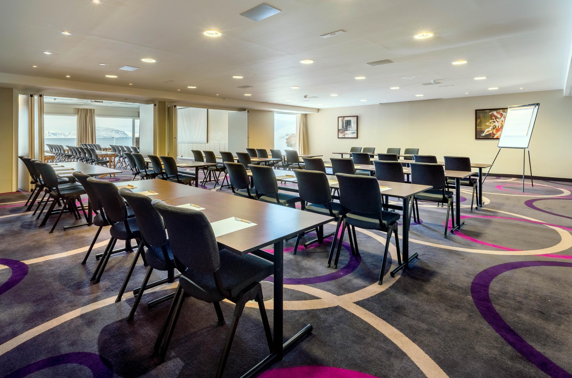 Meeting room 