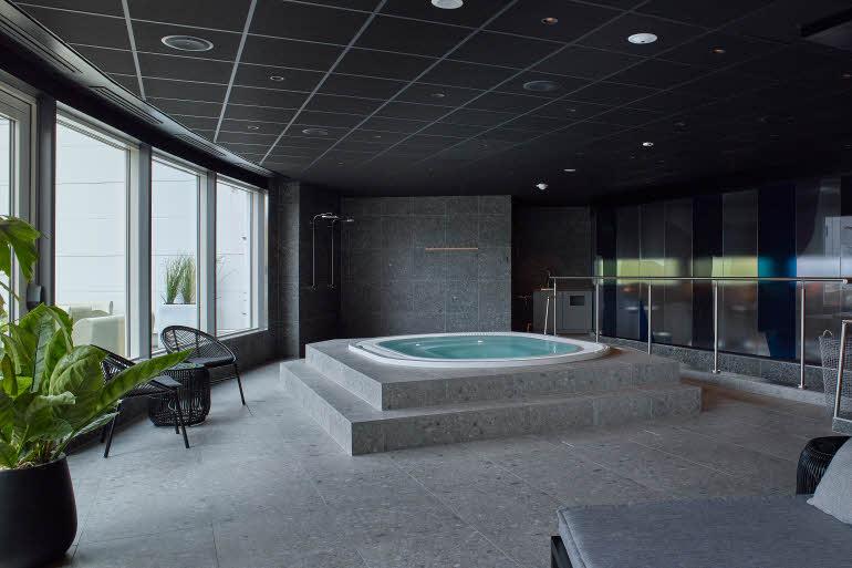 jacuzzi at scandic opalen in gothenburg