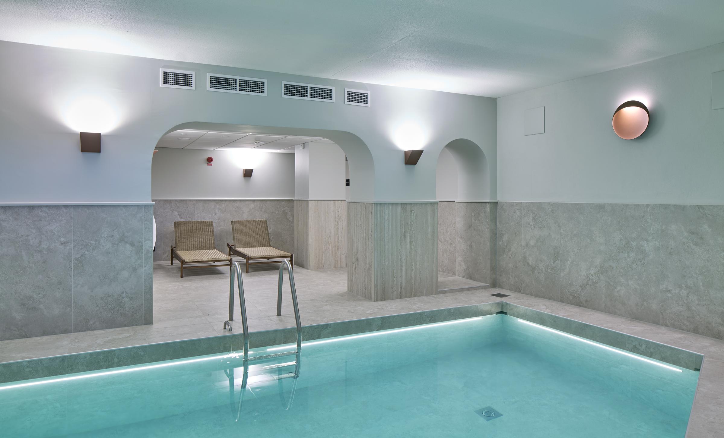 pool at scandic swania