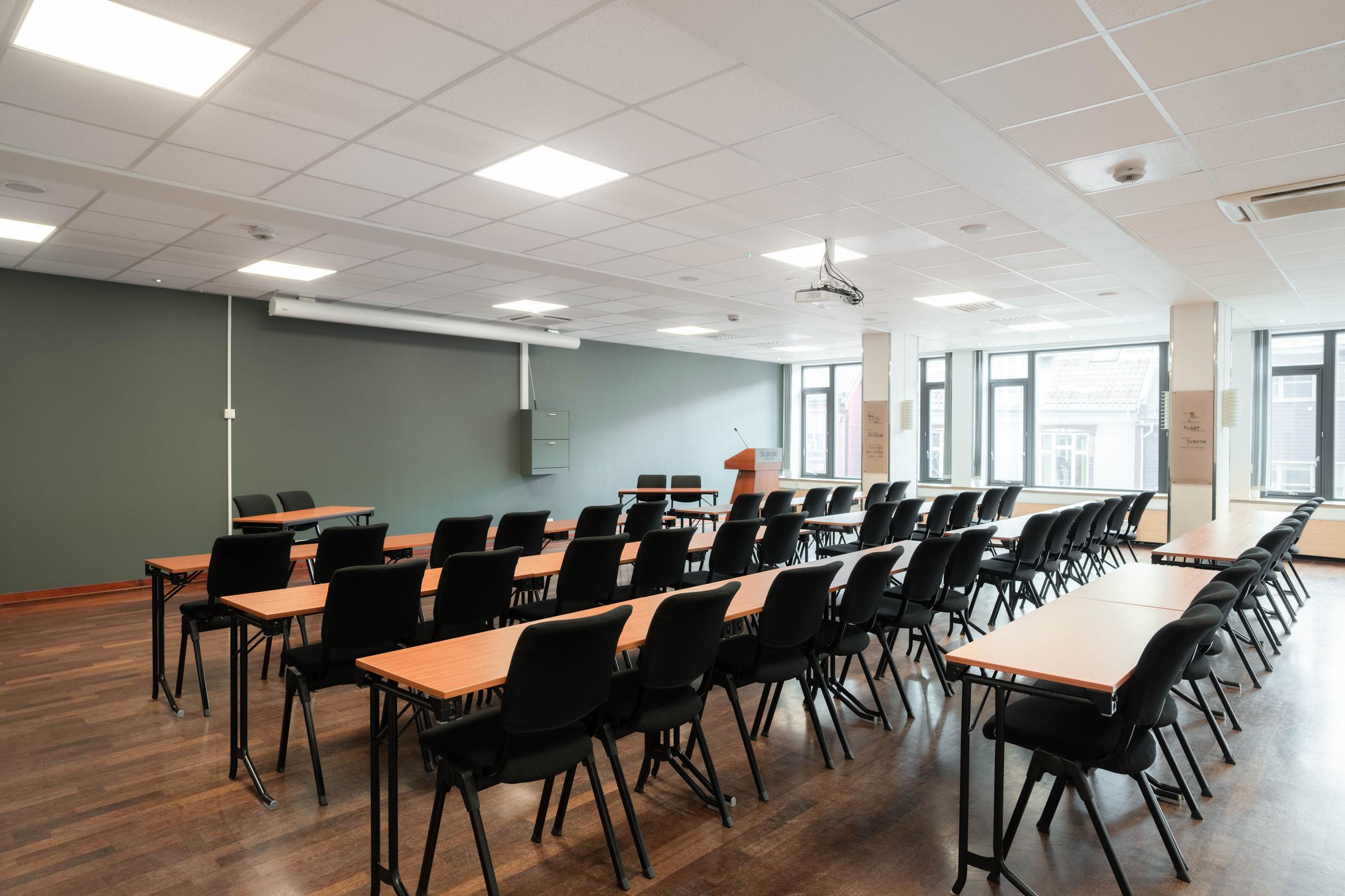 meeting room at scandic grand tromso in tromso