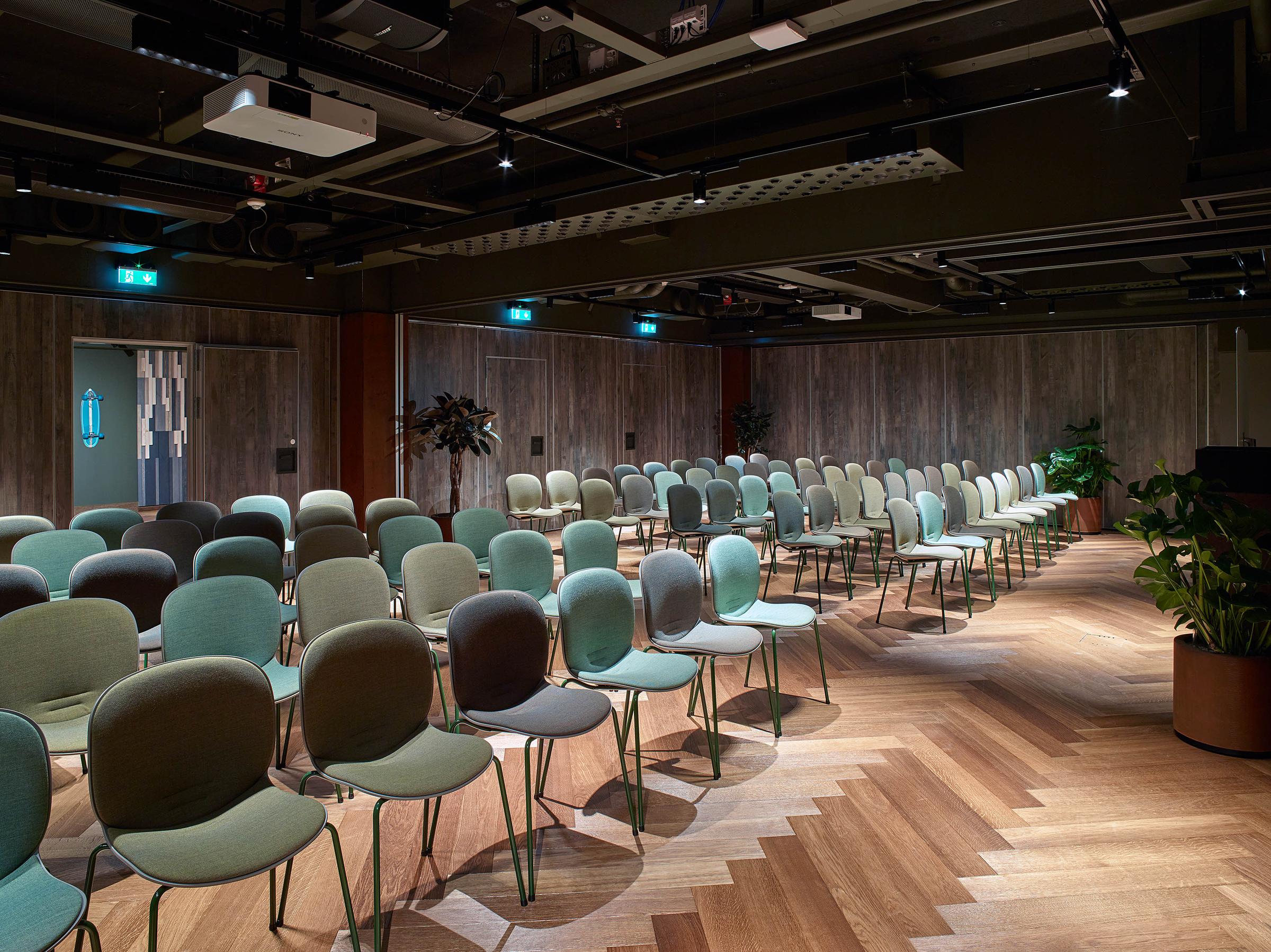 meeting room r4 and r5 at roots theatre style of downtown camper by scandic
