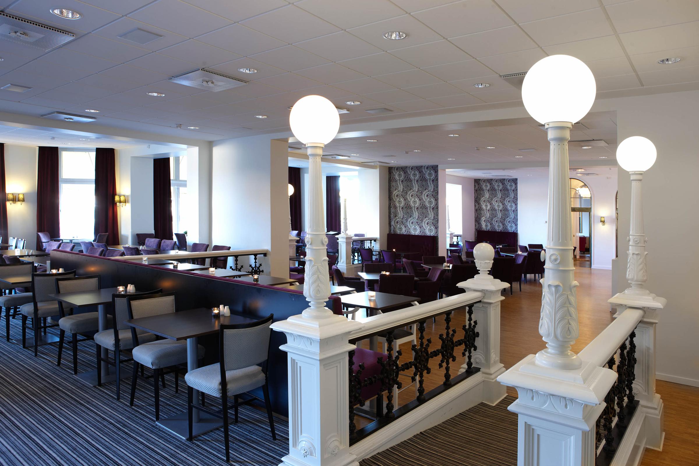 restaurant