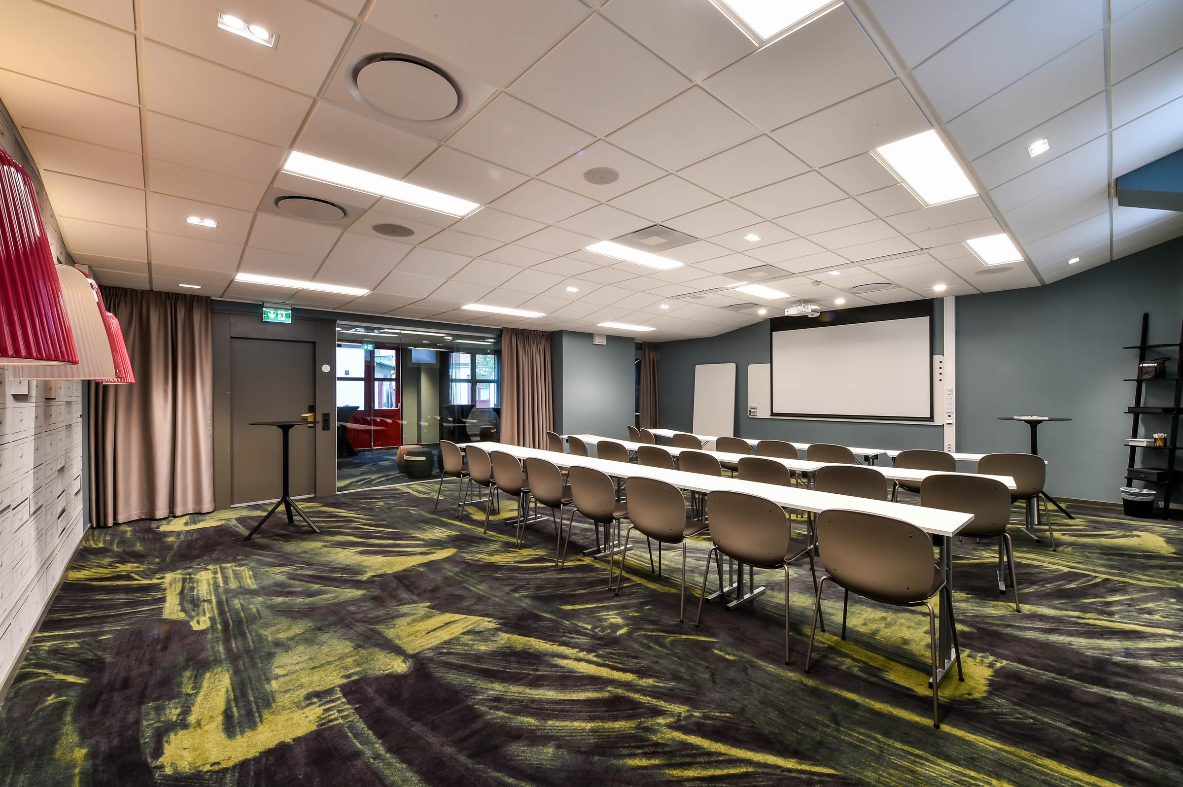 Meeting room Beginning