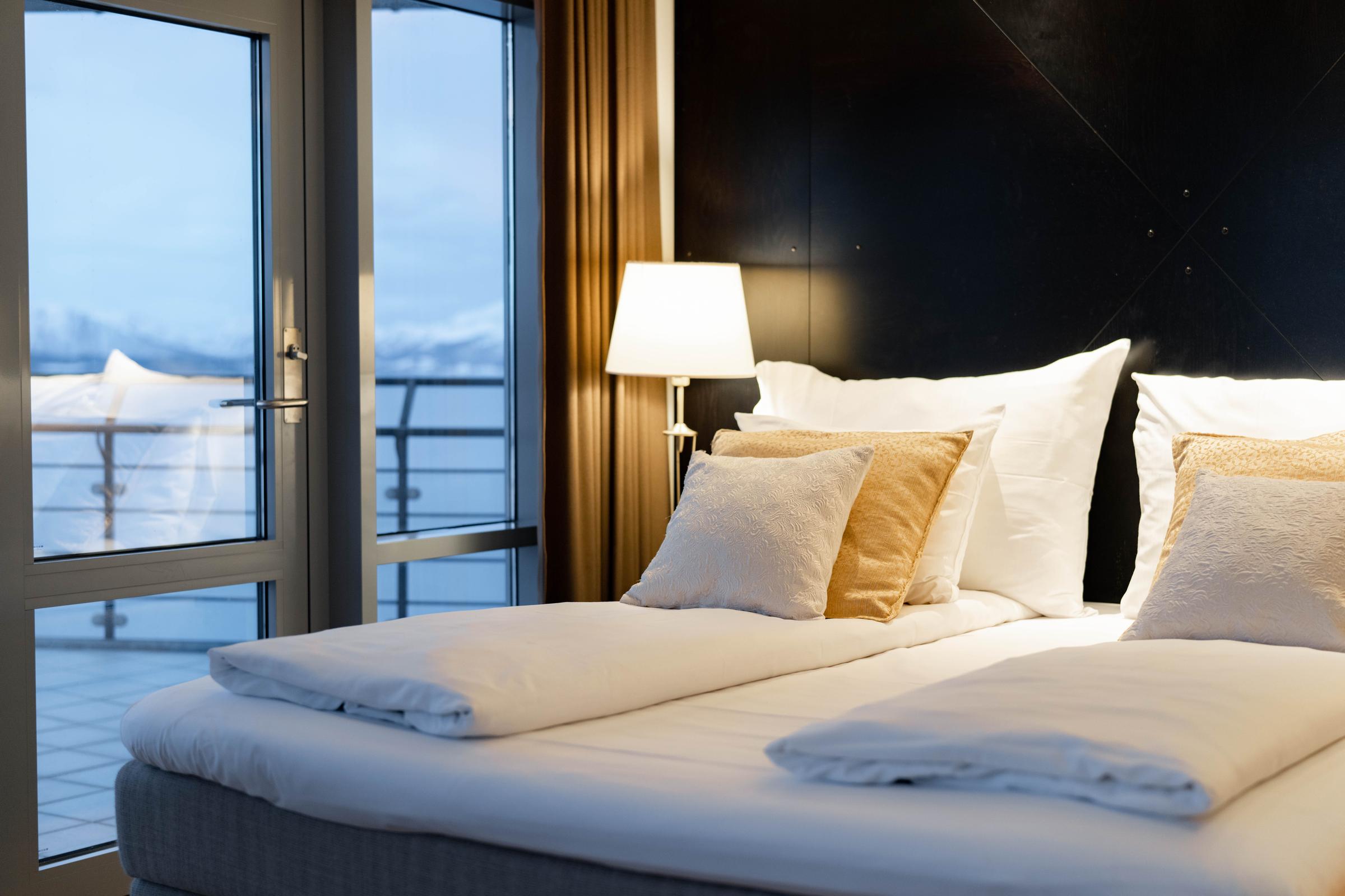 master suite at scandic seilet in molde