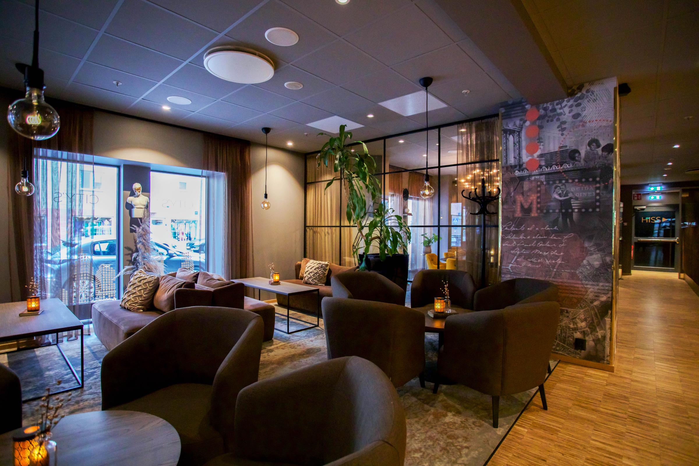 bar seating area at scandic karlstad city