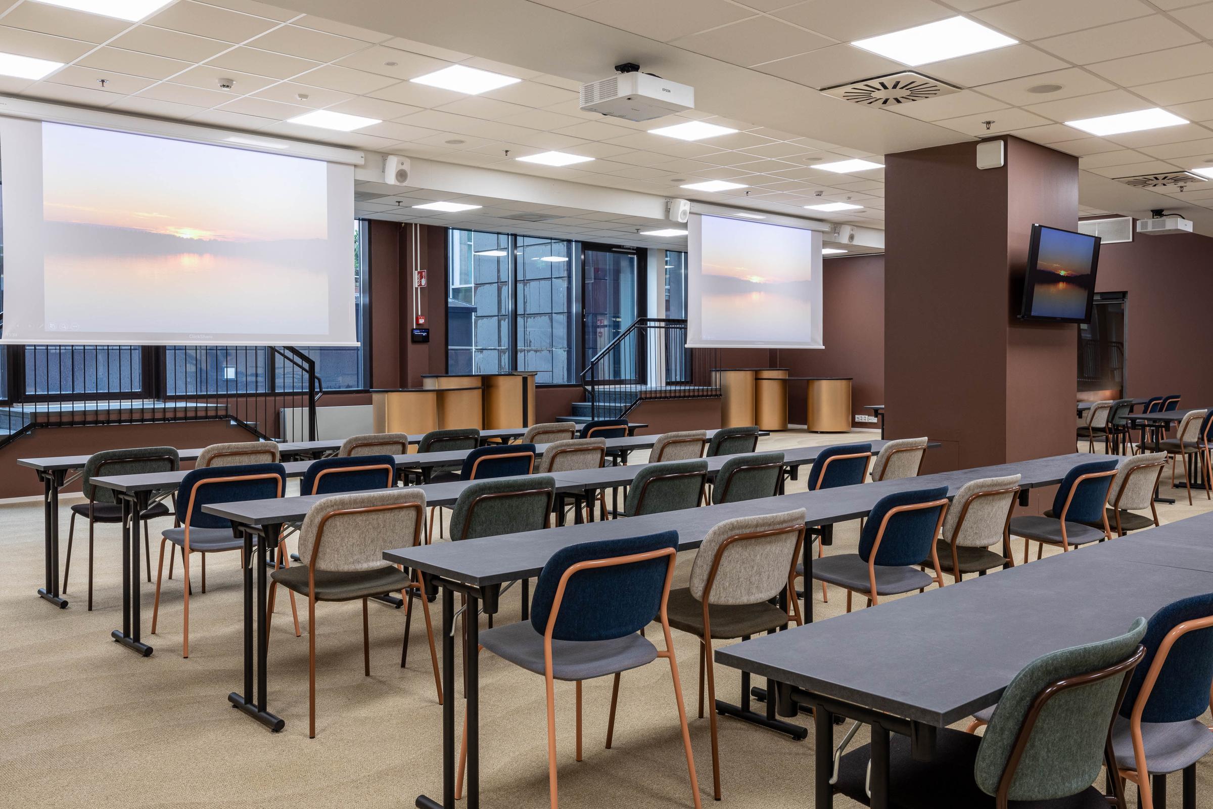 conference room meet 1 at scandic helsinki hub