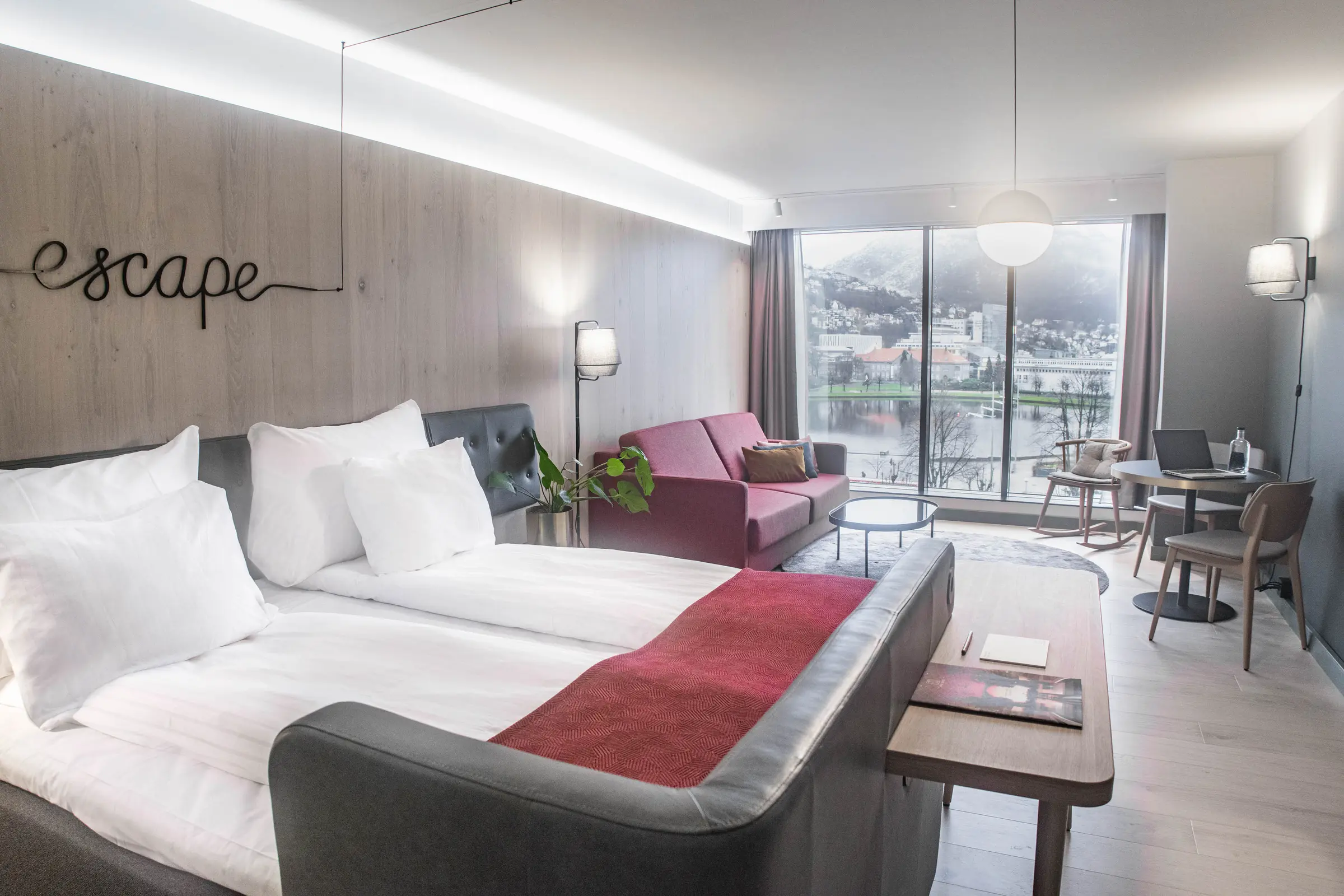 Grande view room