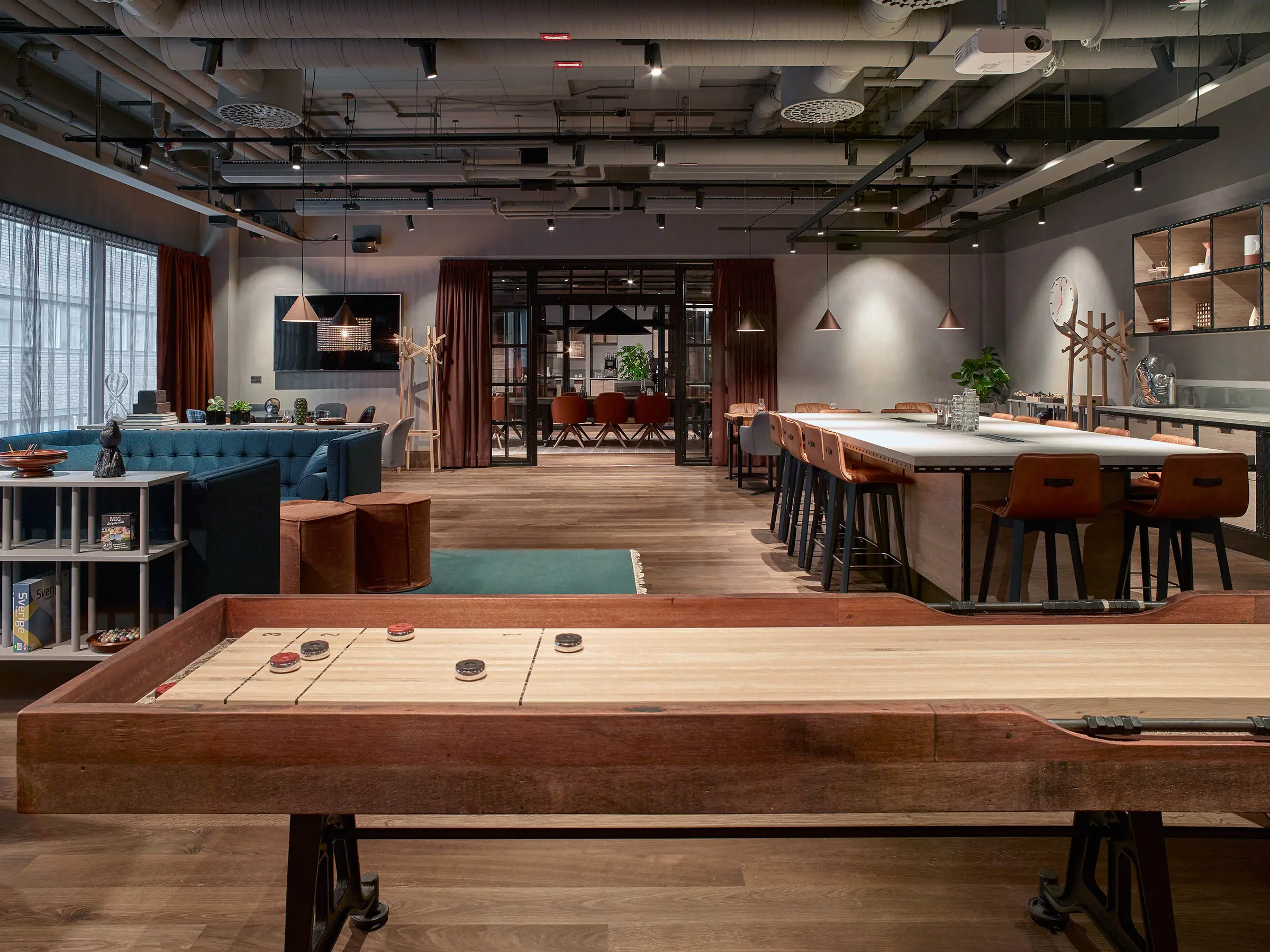 Meeting room shuffleboard Downtown Camper by Scandic