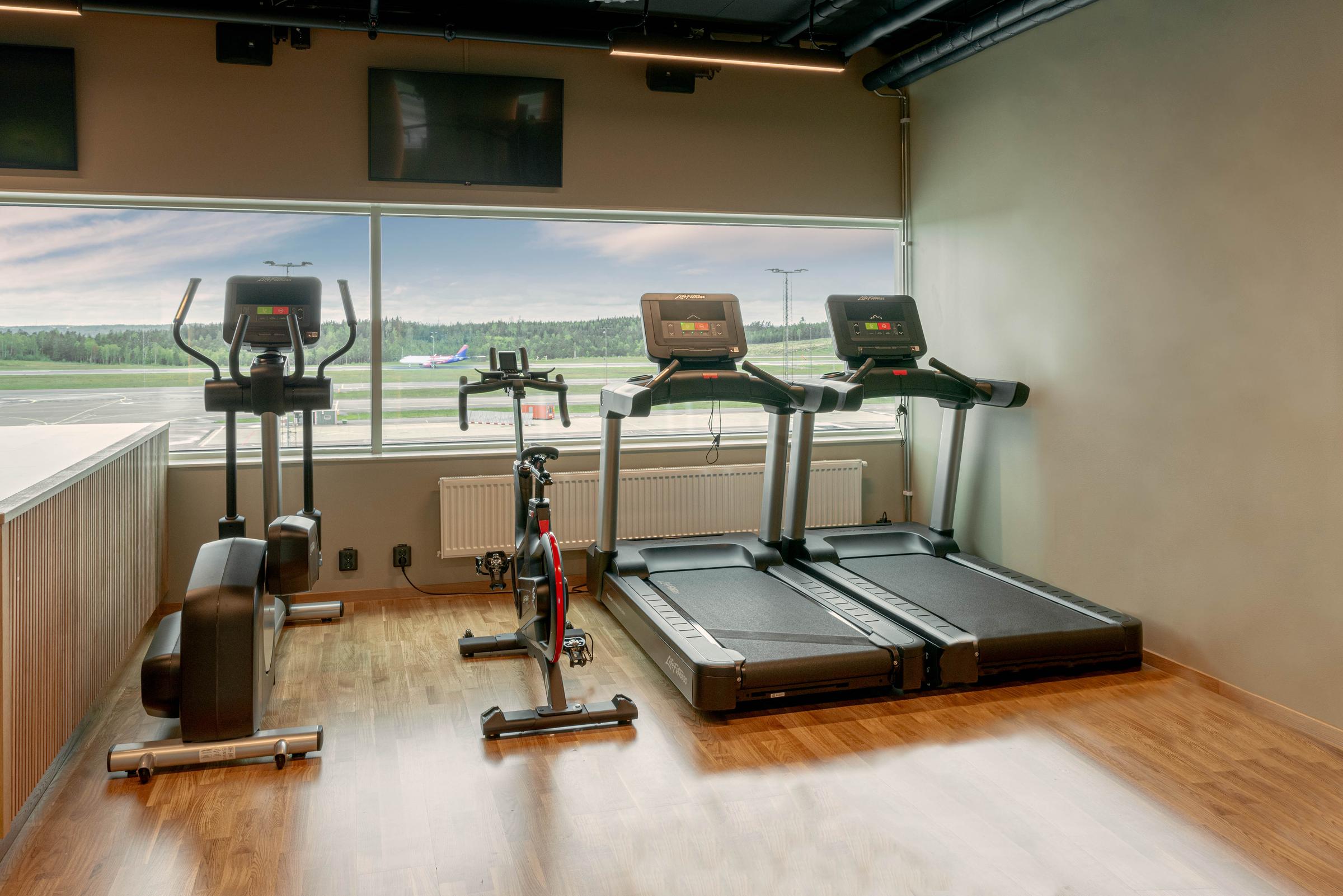 gym at scandic landvetter in gothenburg