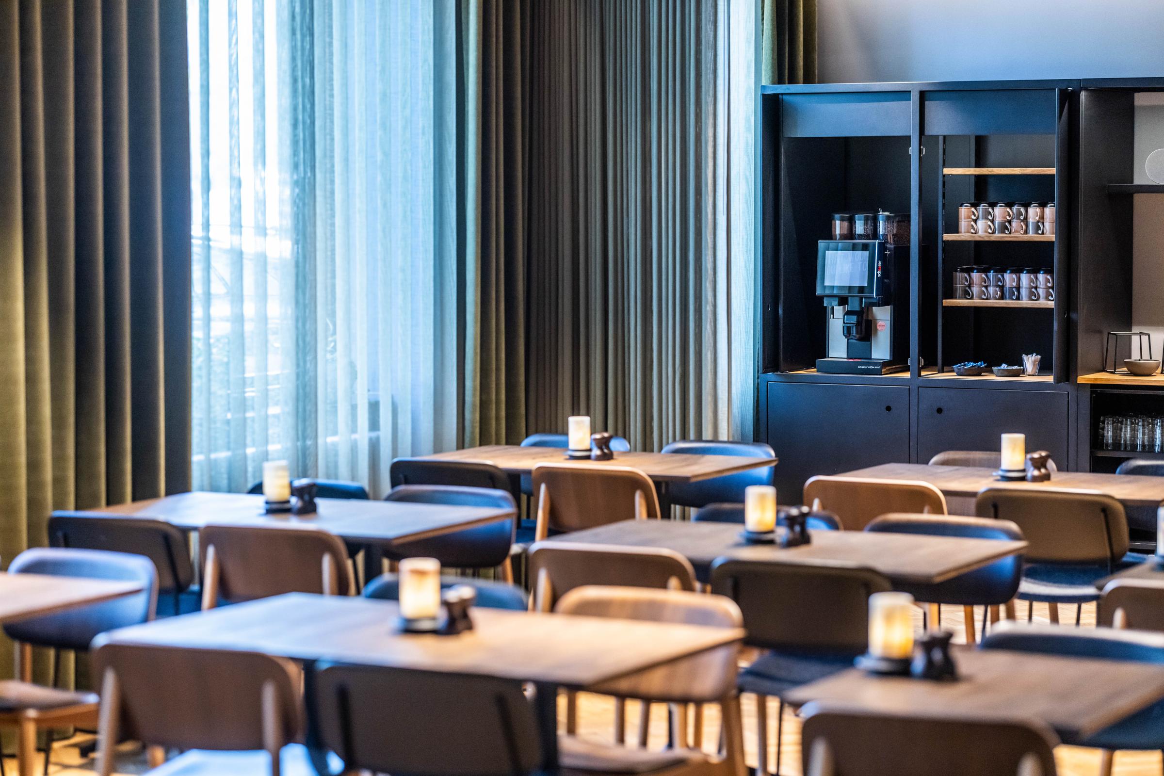 breakfast restaurant at scandic the mayor in aarhus denmark