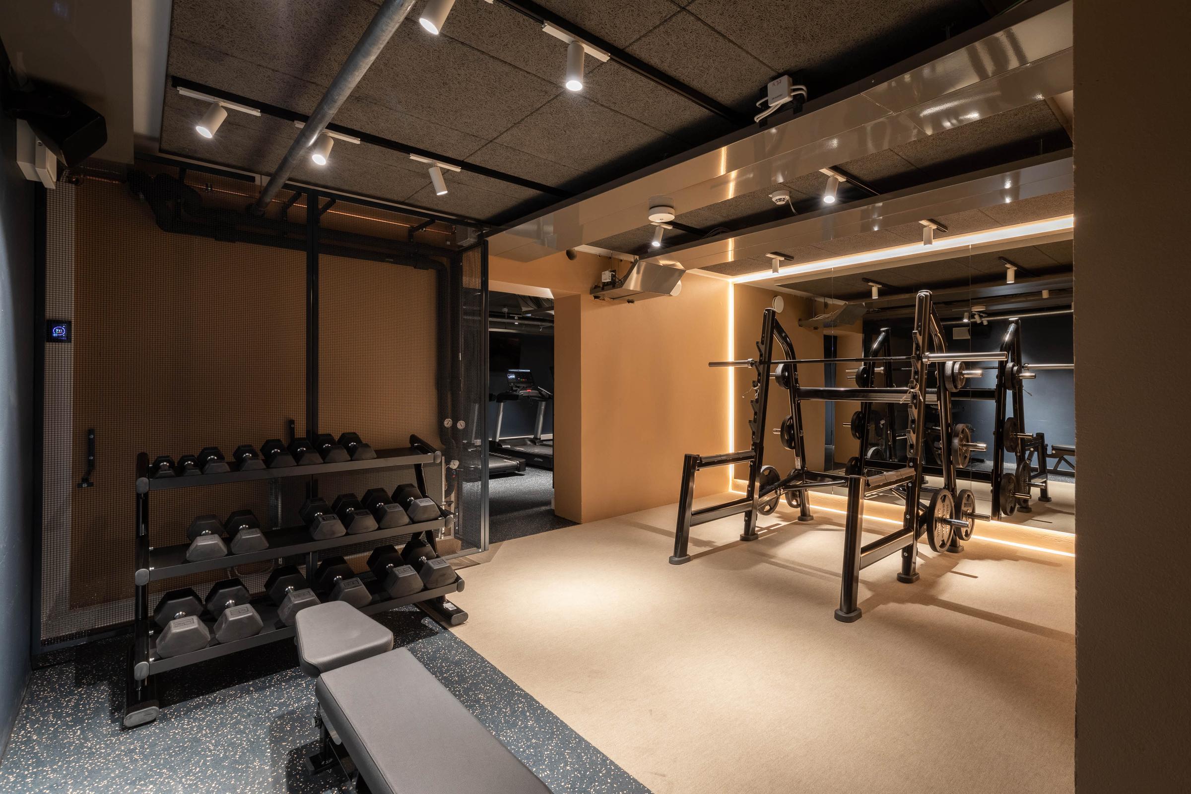 gym at scandic helsinki hub