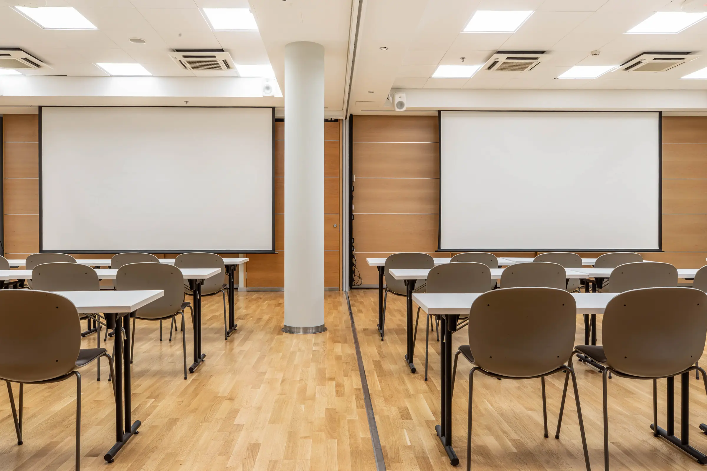 meeting room pyynikki at scandic tampare city in finland