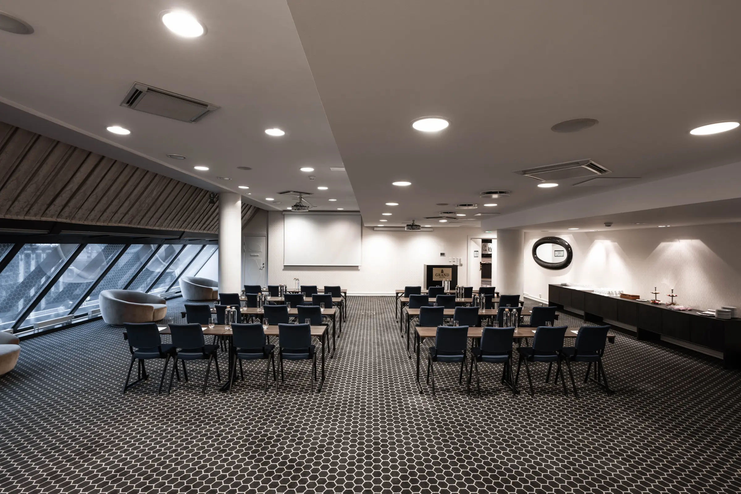 Meeting room at Grand Hotel Oslo