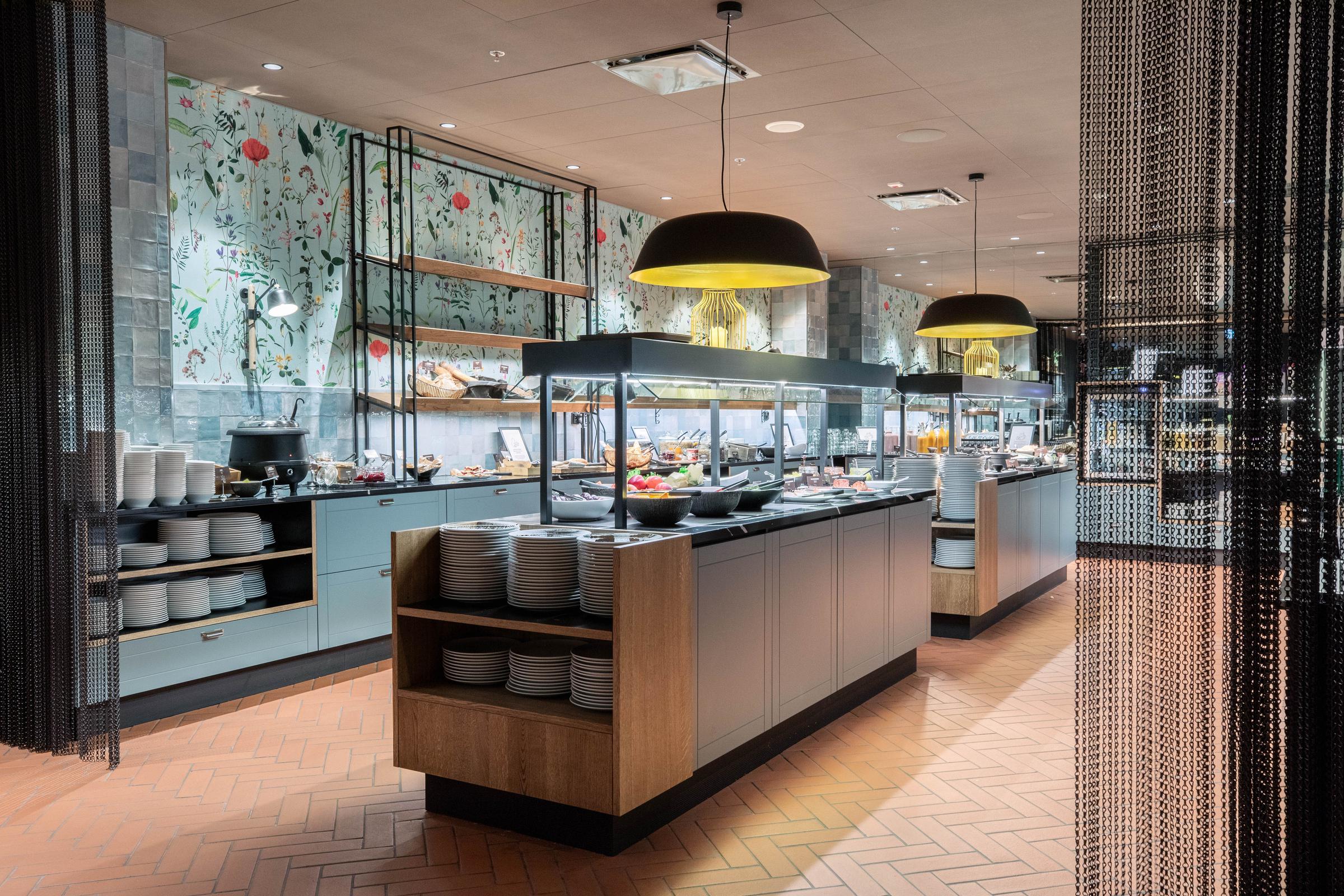 breakfast area at scandic hamburger bors