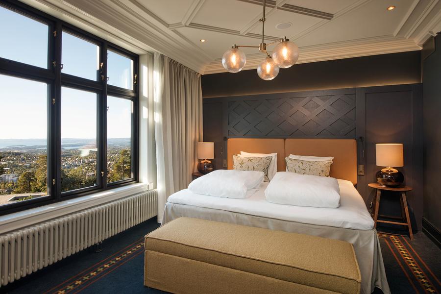 bedding in drage master suite at scandic holmenkollen park in oslo