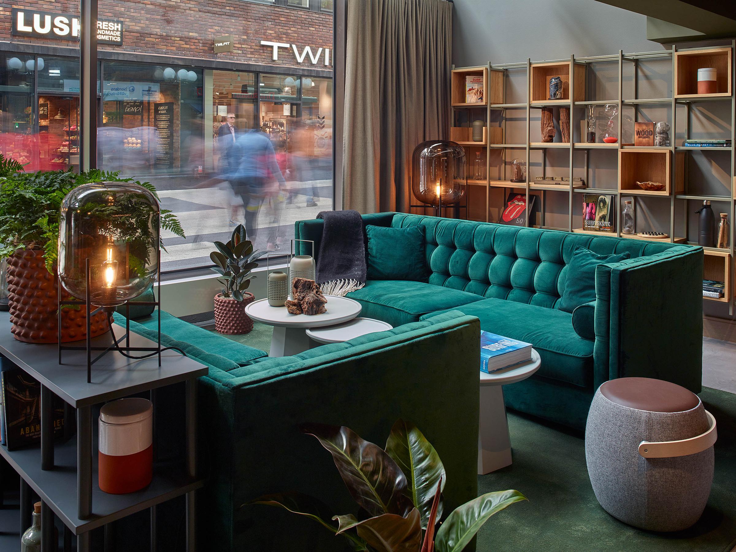 Downtown Camper café lounge