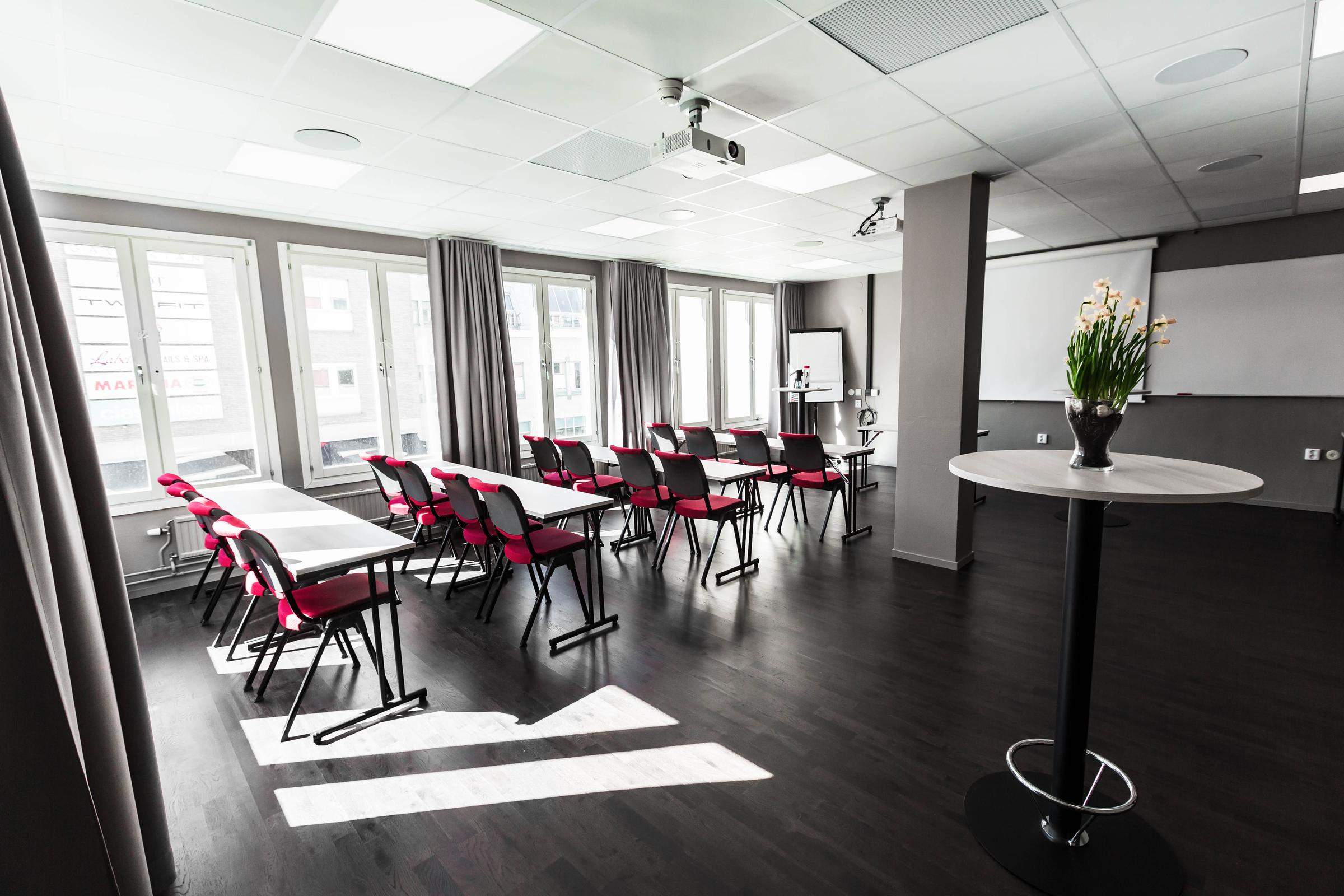 Meeting Room Laerkan Classroom Style