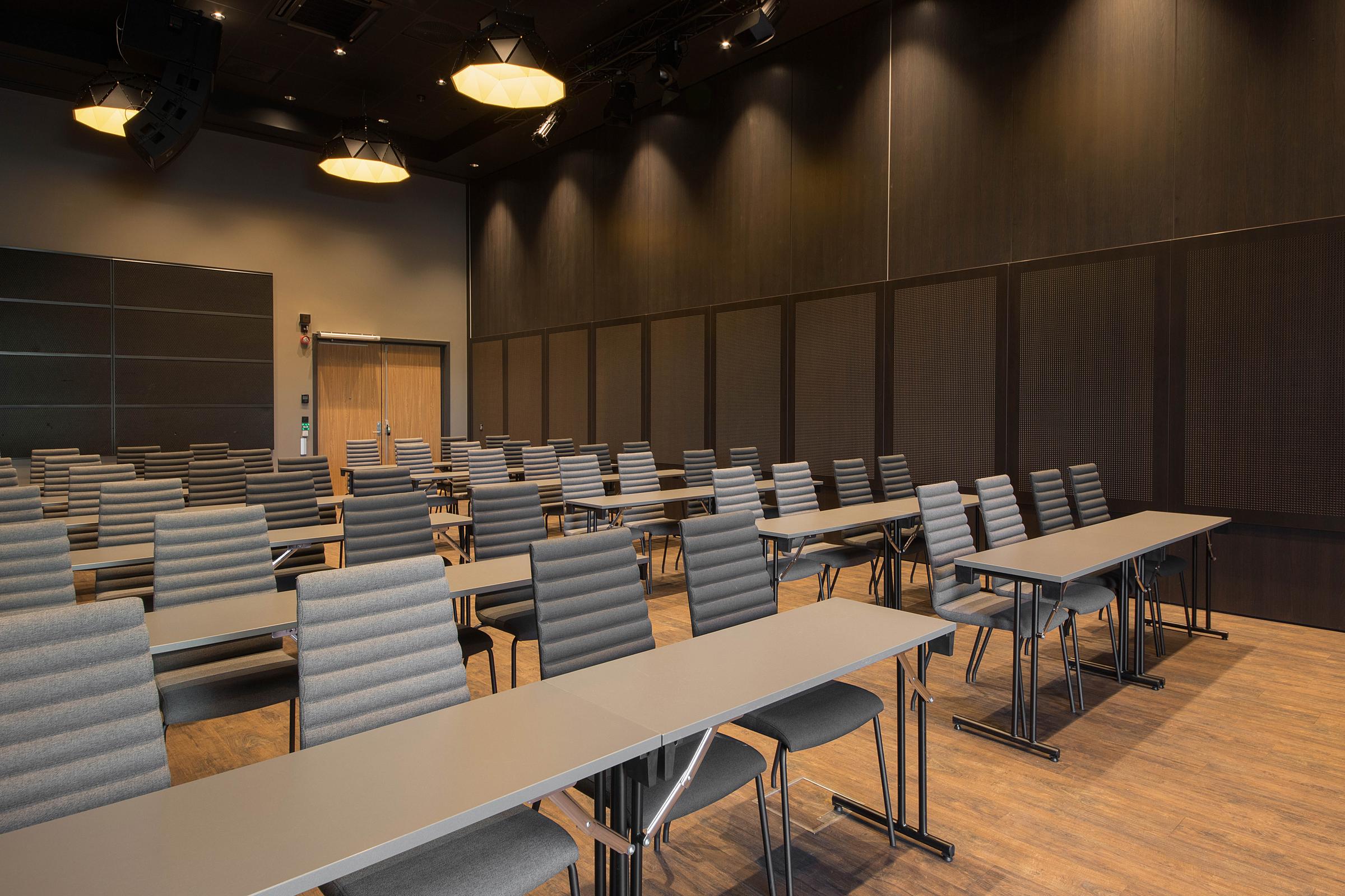 meeting room vallhall at scandic helsfyr in oslo