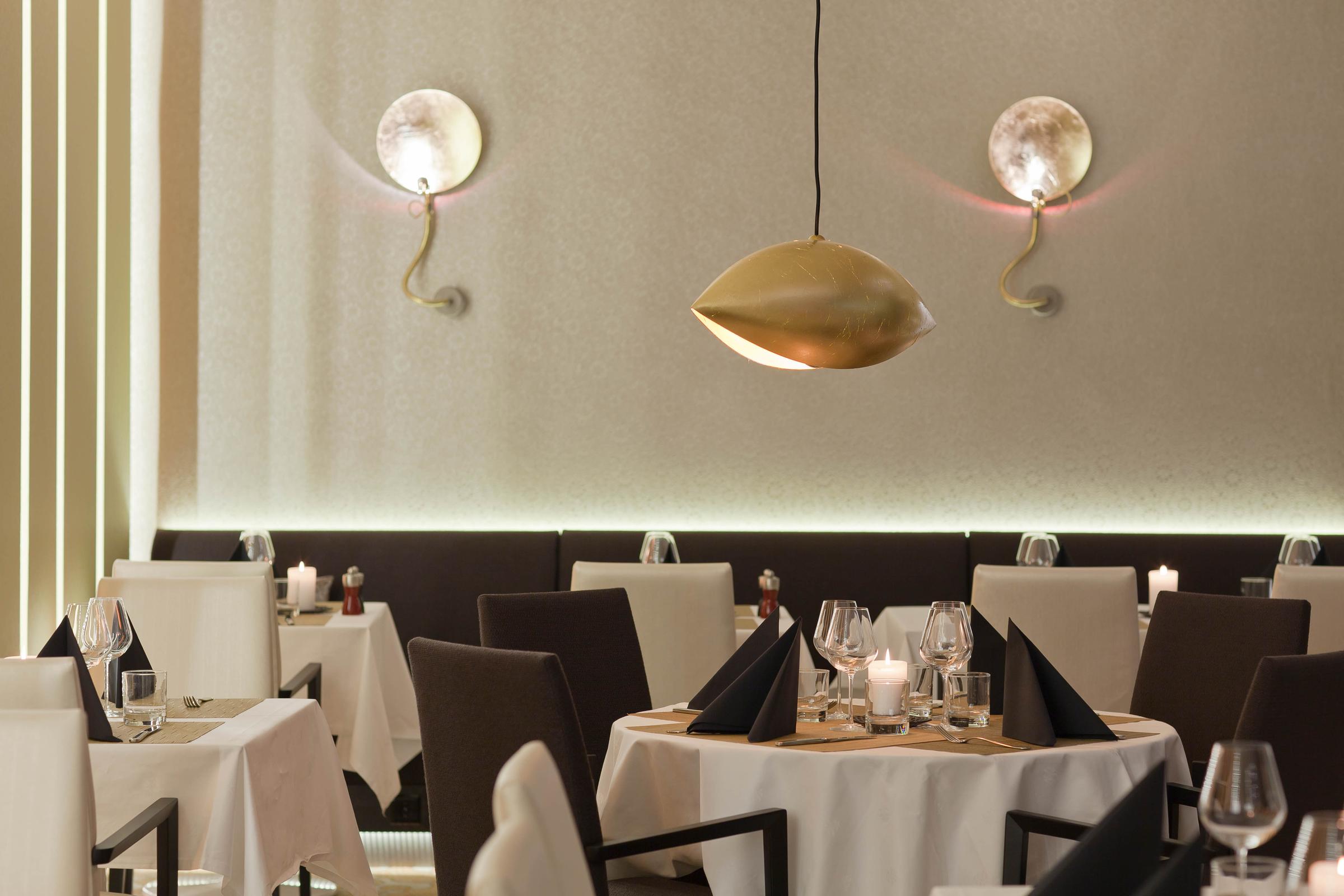 Julia, Restaurant, Julienne
