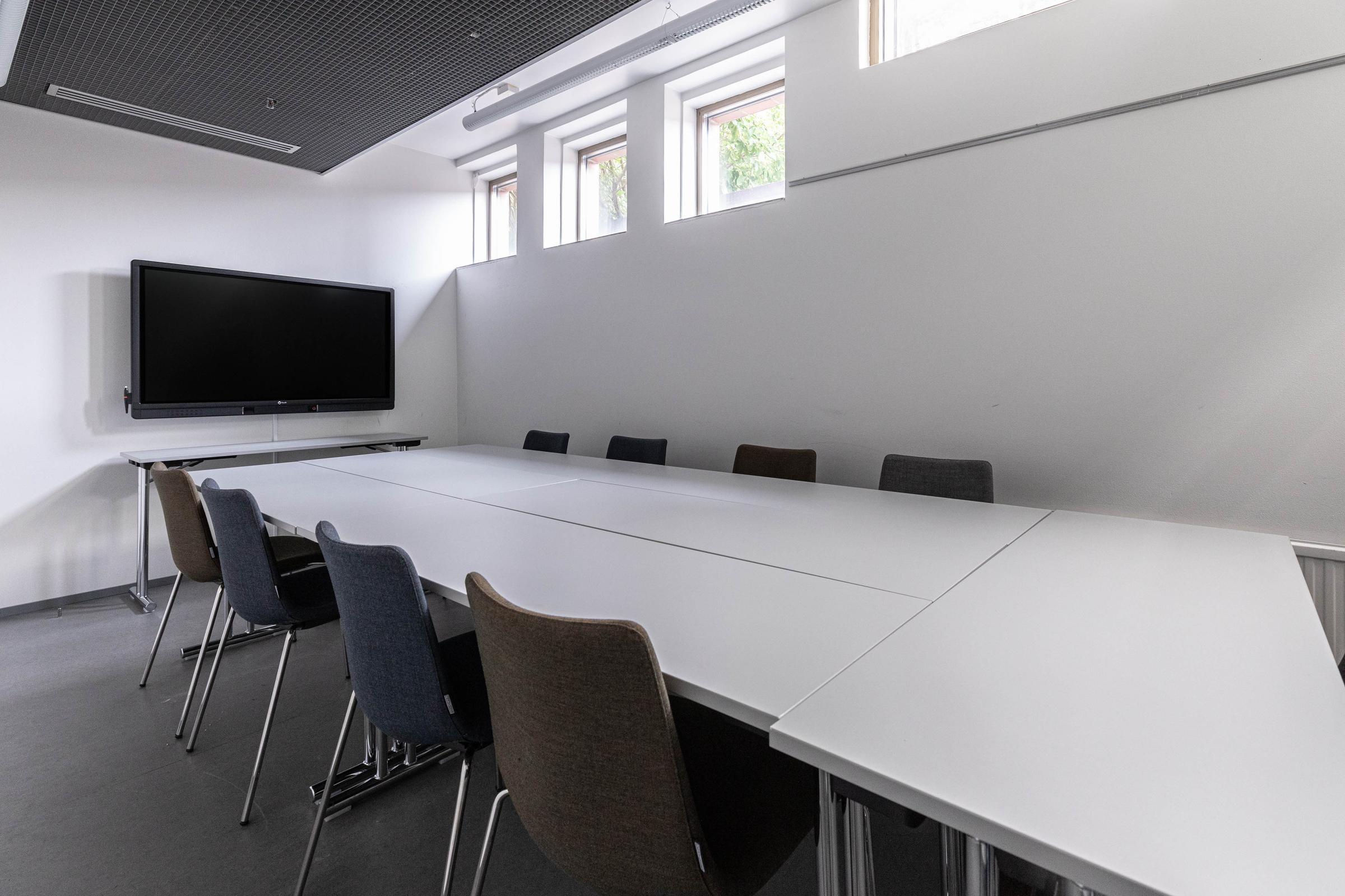 group room on meeting floor at scandic rosendahl in tampere