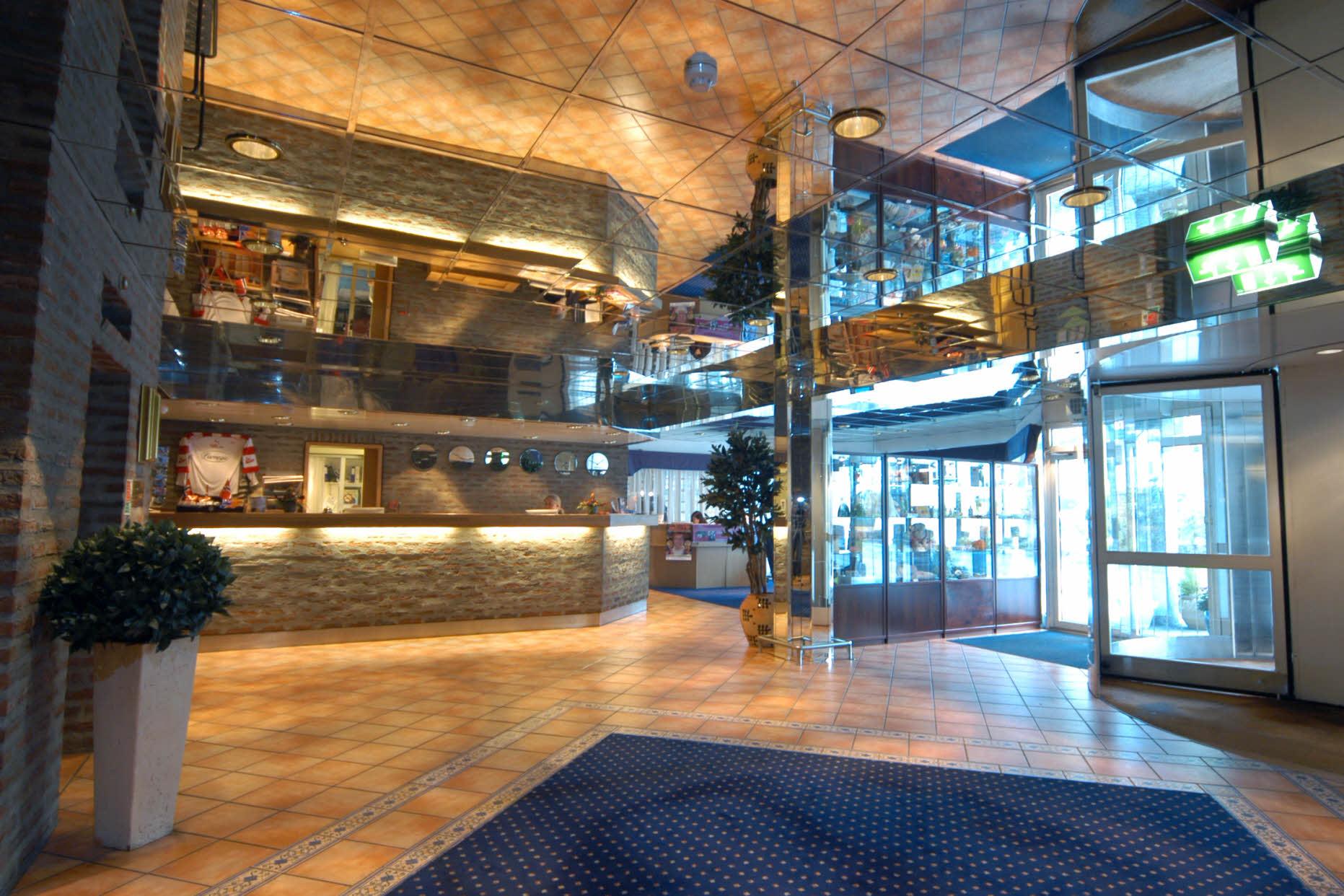 Resepsjonsdisk i lobby, Scandic City