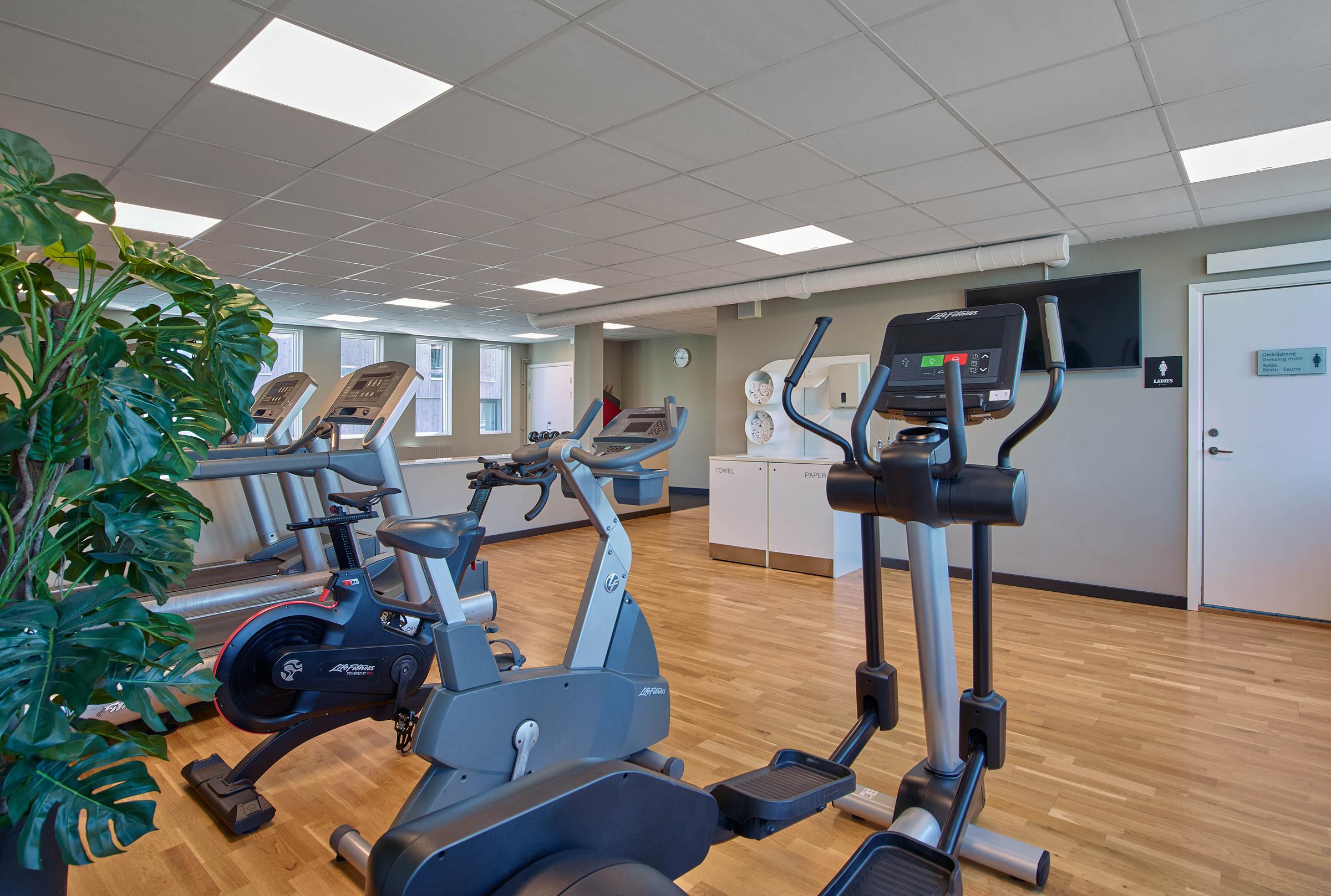 Gym machines at Scandic Strommen