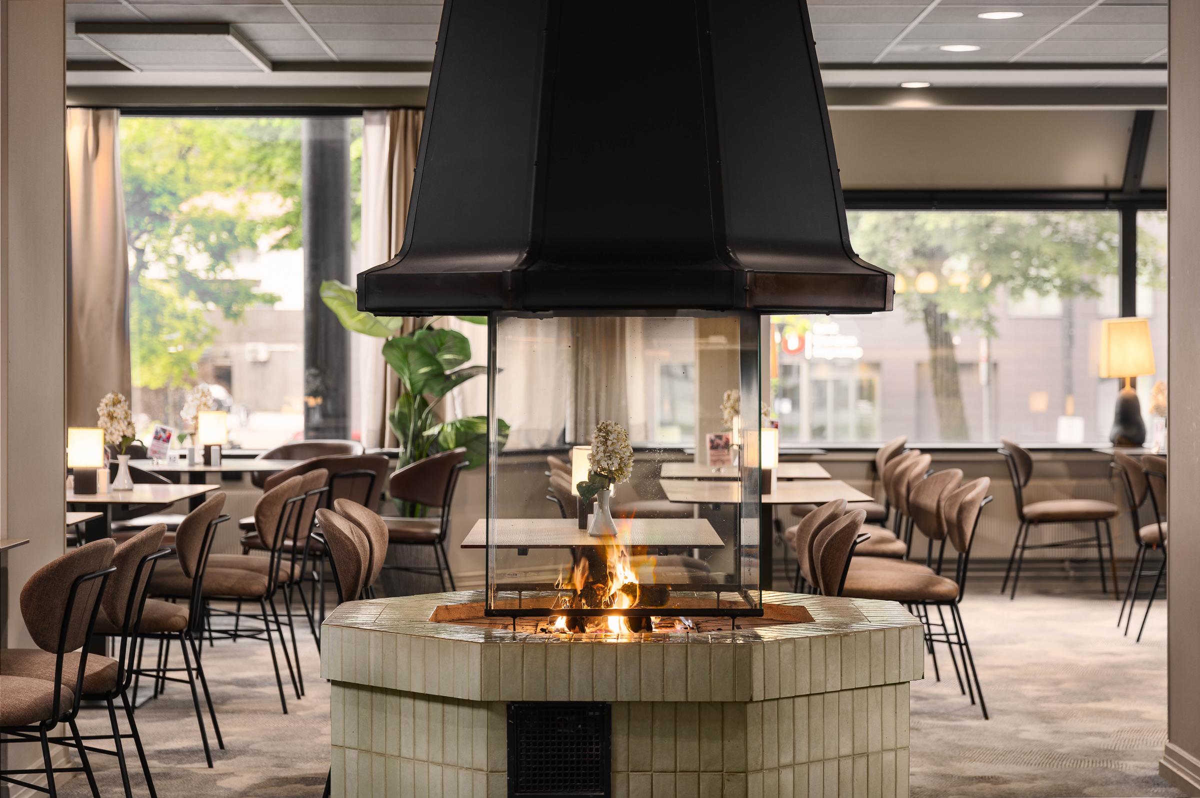 restaurant laxen at scandic sunnfjord hotel and spa