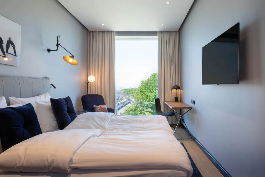 beds in king room at scandic grand helsinki