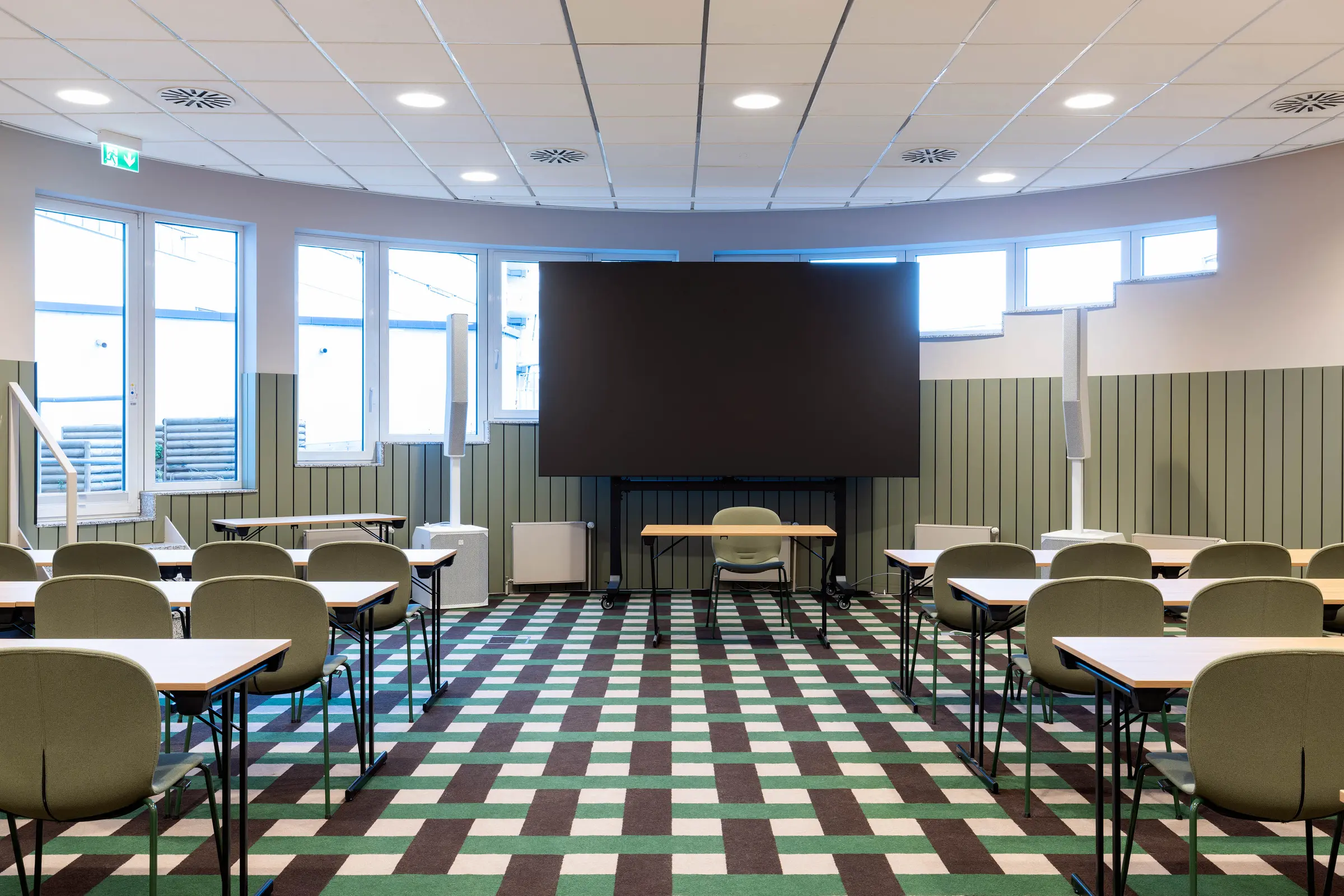 meeting room hannoveraner 1 at scandic stuttgart europaviertel in germany