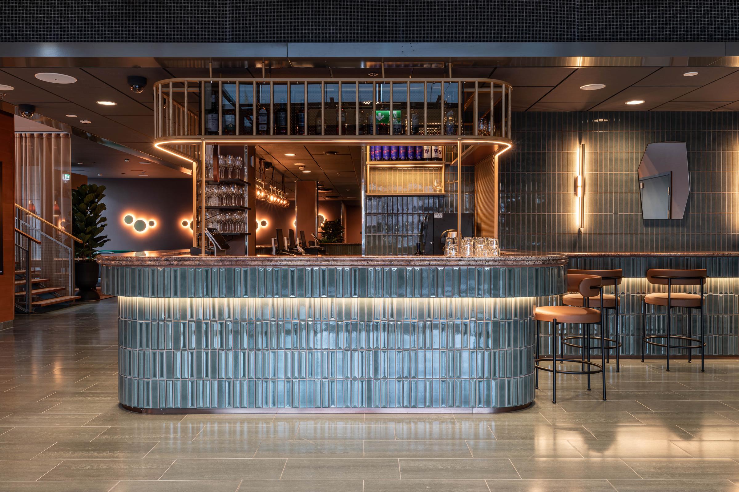 lobby bar at scandic helsinki station
