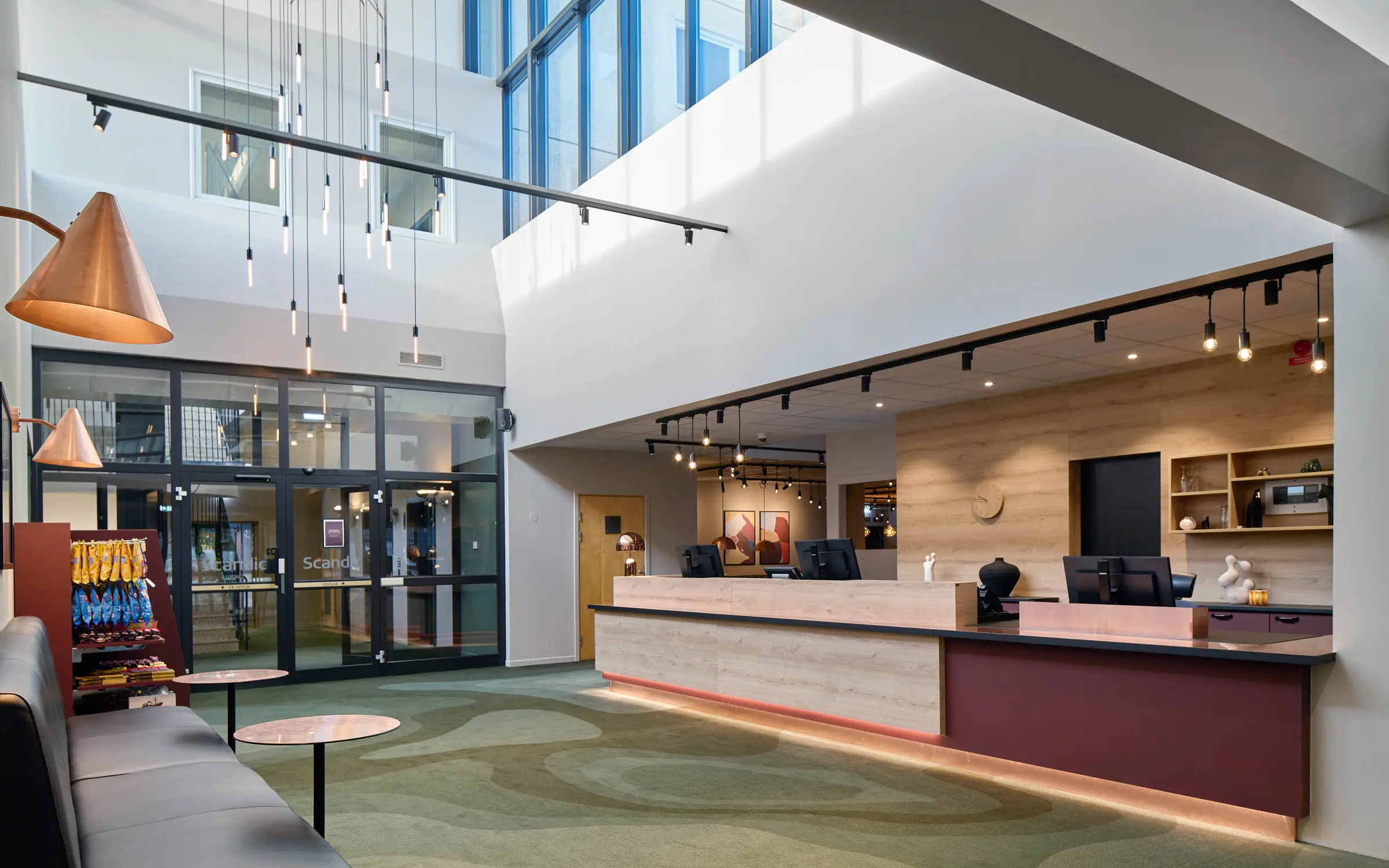 reception and lobby at scandic lugnet in falun