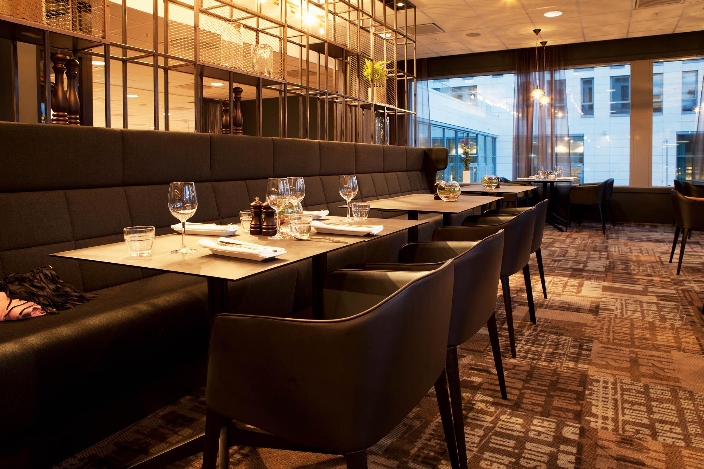 Restaurant tables hotel Scandic Kristiansand Bystranda