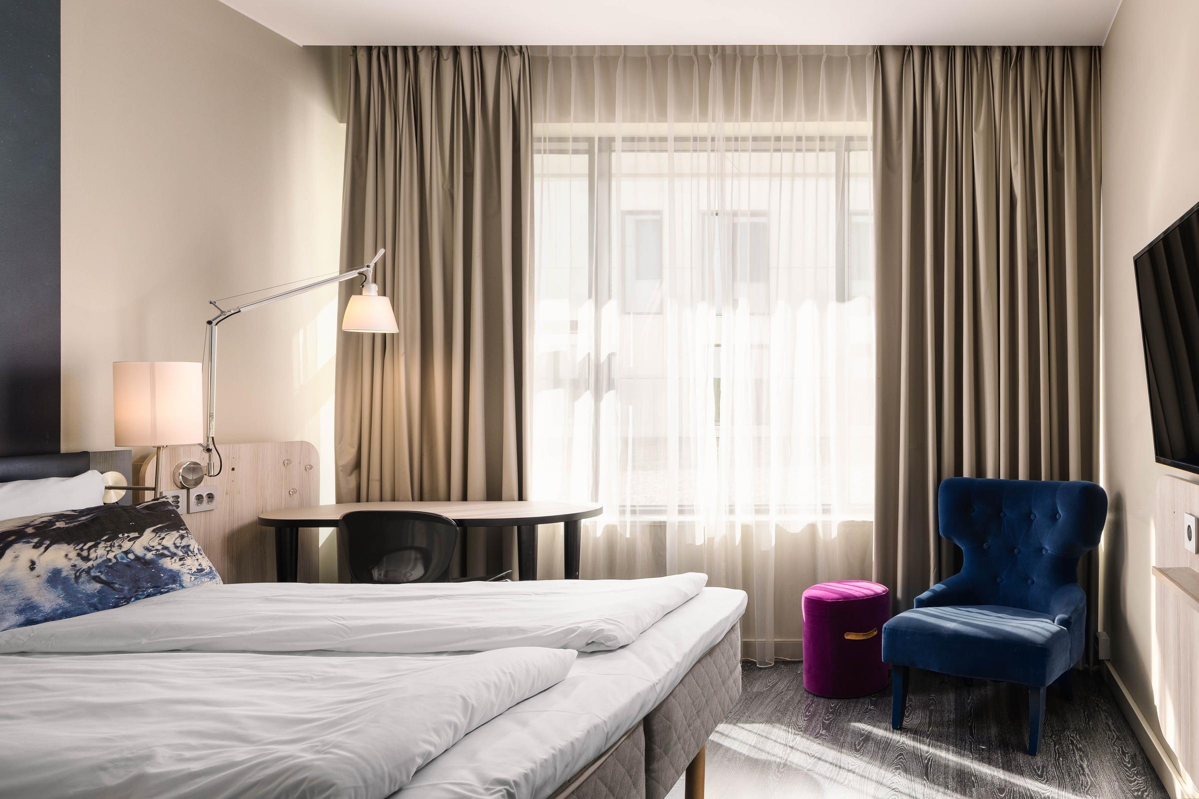standard room at scandic fornebu